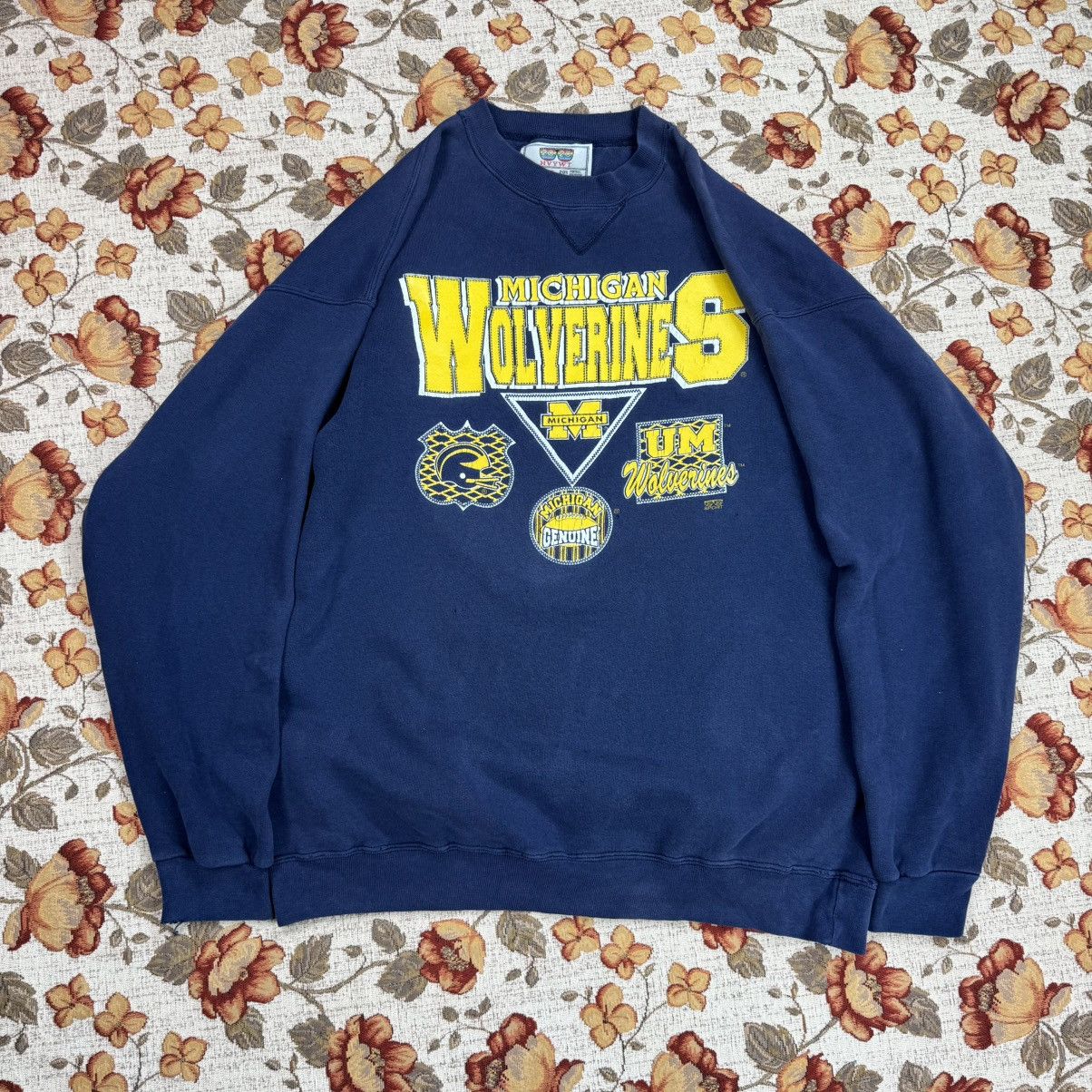 Vintage Vintage Michigan Wolverines 90s Crewneck Washed Distressed Size US L / EU 52-54 / 3 - 1 Thumbnail