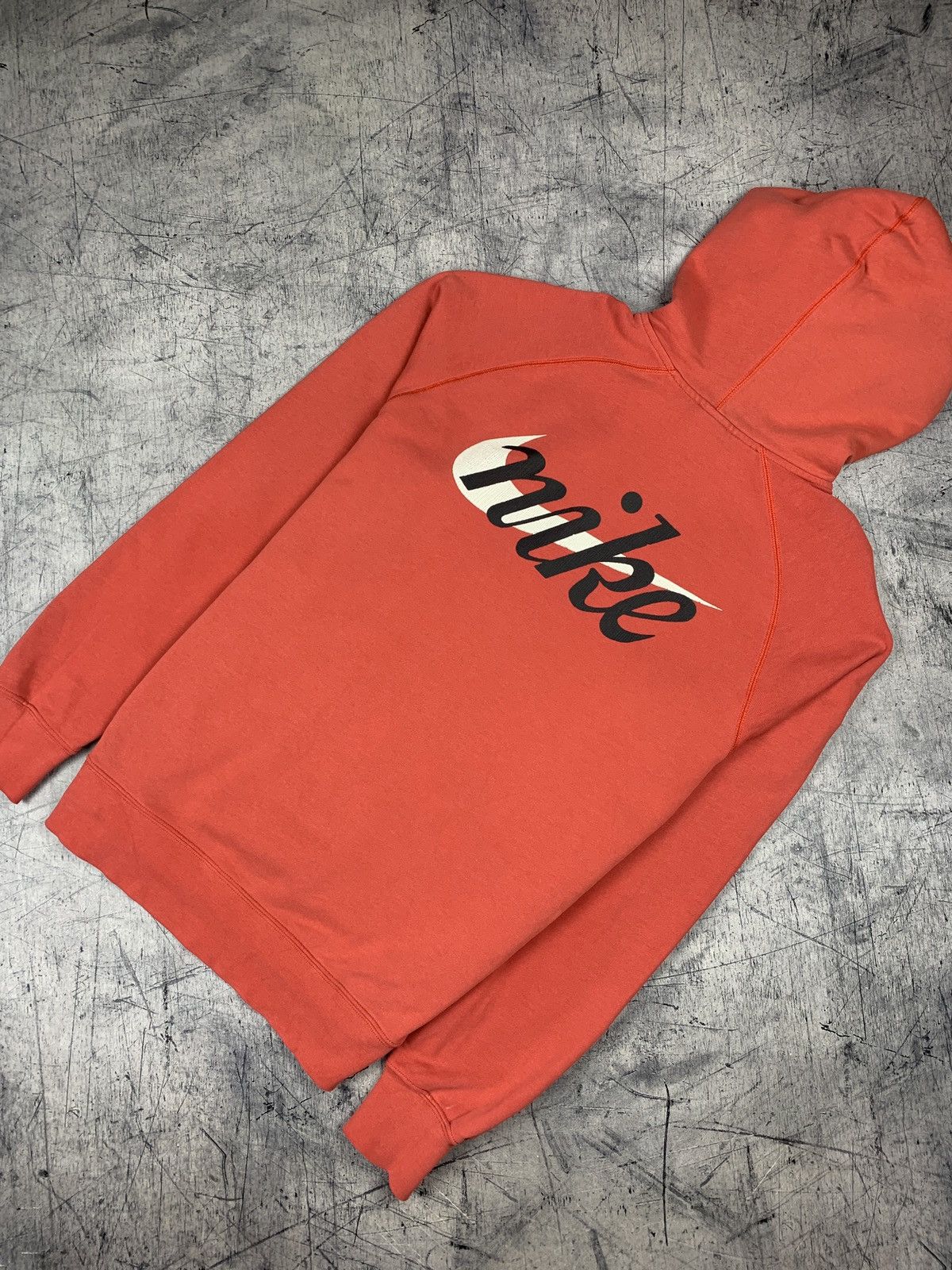 Nike Vintage Y2K Nike Swoosh Hoodie Big Logo Red Heavy Cotton Size US L / EU 52-54 / 3 - 1 Thumbnail