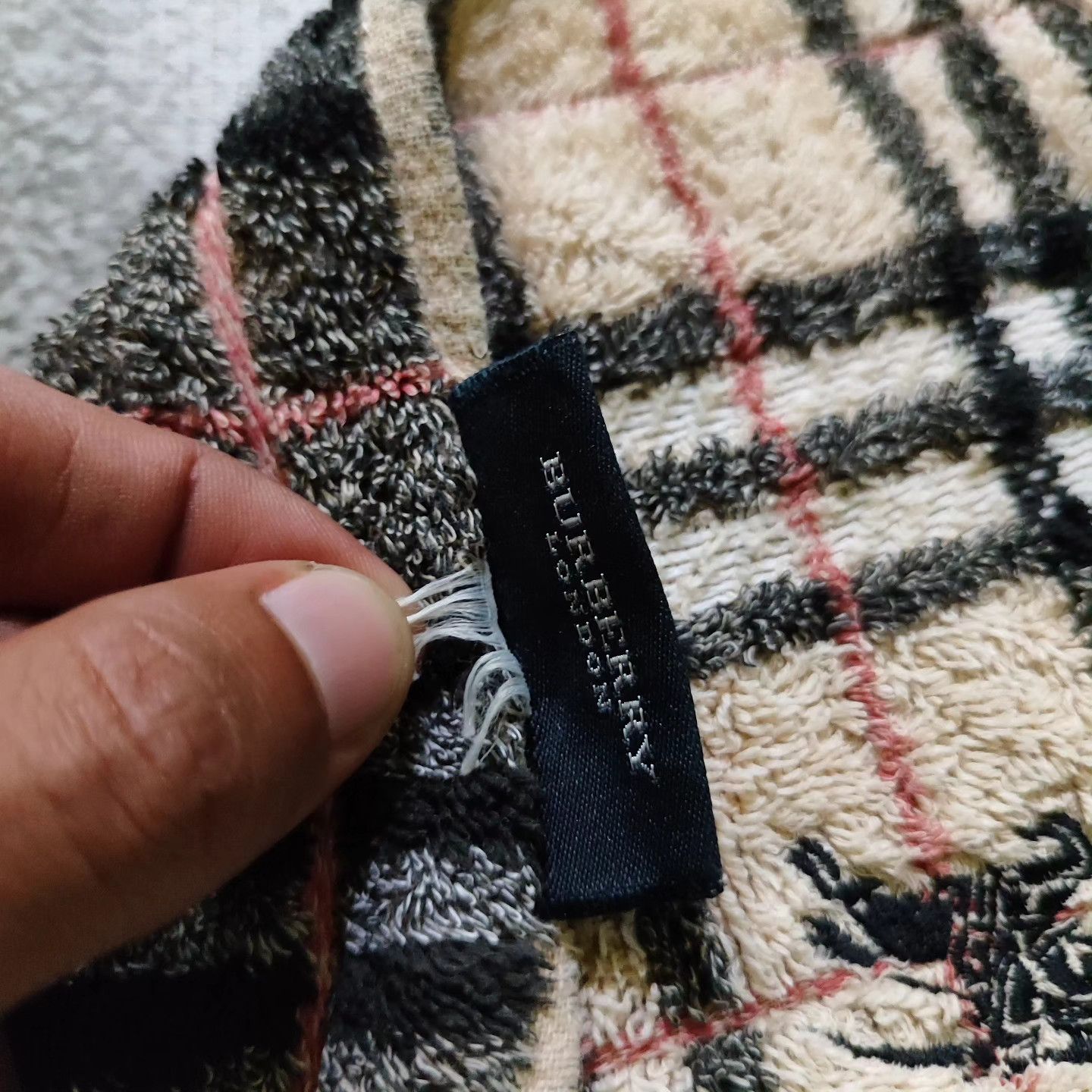 Burberry × Vintage BURBERRY LONDON NOVA CHECK VINTAGE TOWEL Size ONE SIZE - 5 Thumbnail