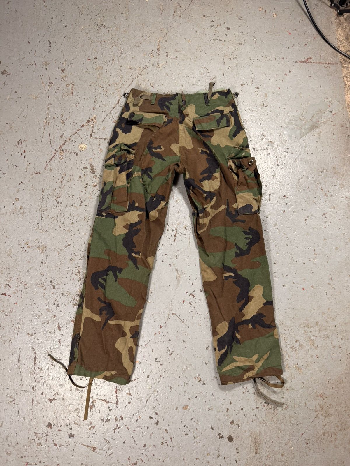 Other Vintage Dark Camo Military Cargo Pants Size US 32 / EU 48 - 1 Thumbnail