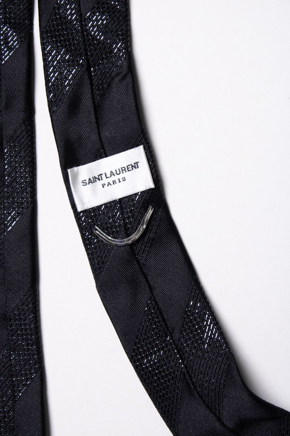 Saint Laurent Paris Saint Laurent, diagonal black striped shiny tie Size ONE SIZE - 3 Thumbnail