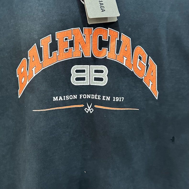 Balenciaga Balenciaga Scissors Destroy Short Sleeve XS Code Size US XS / EU 42 / 0 - 3 Thumbnail