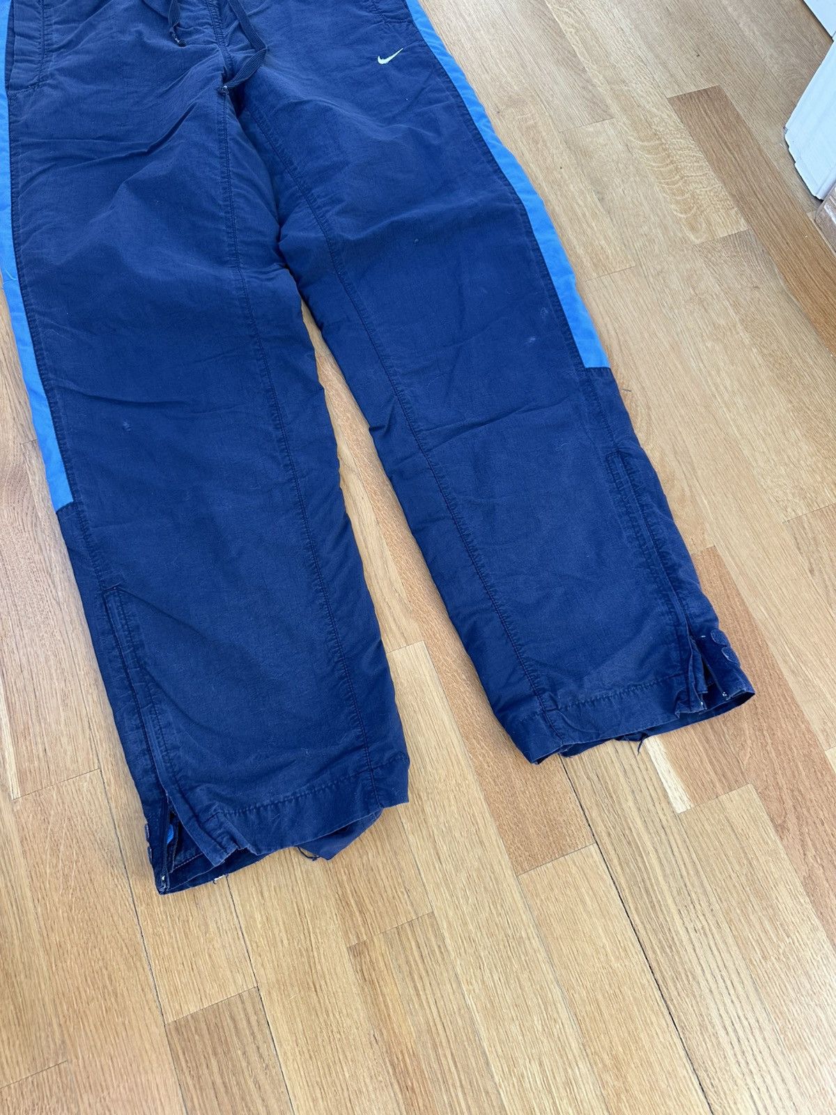 Vintage Vintage Nike Distressed Pants Blue Fit Swoosh Logo Size US 34 / EU 50 - 5 Thumbnail