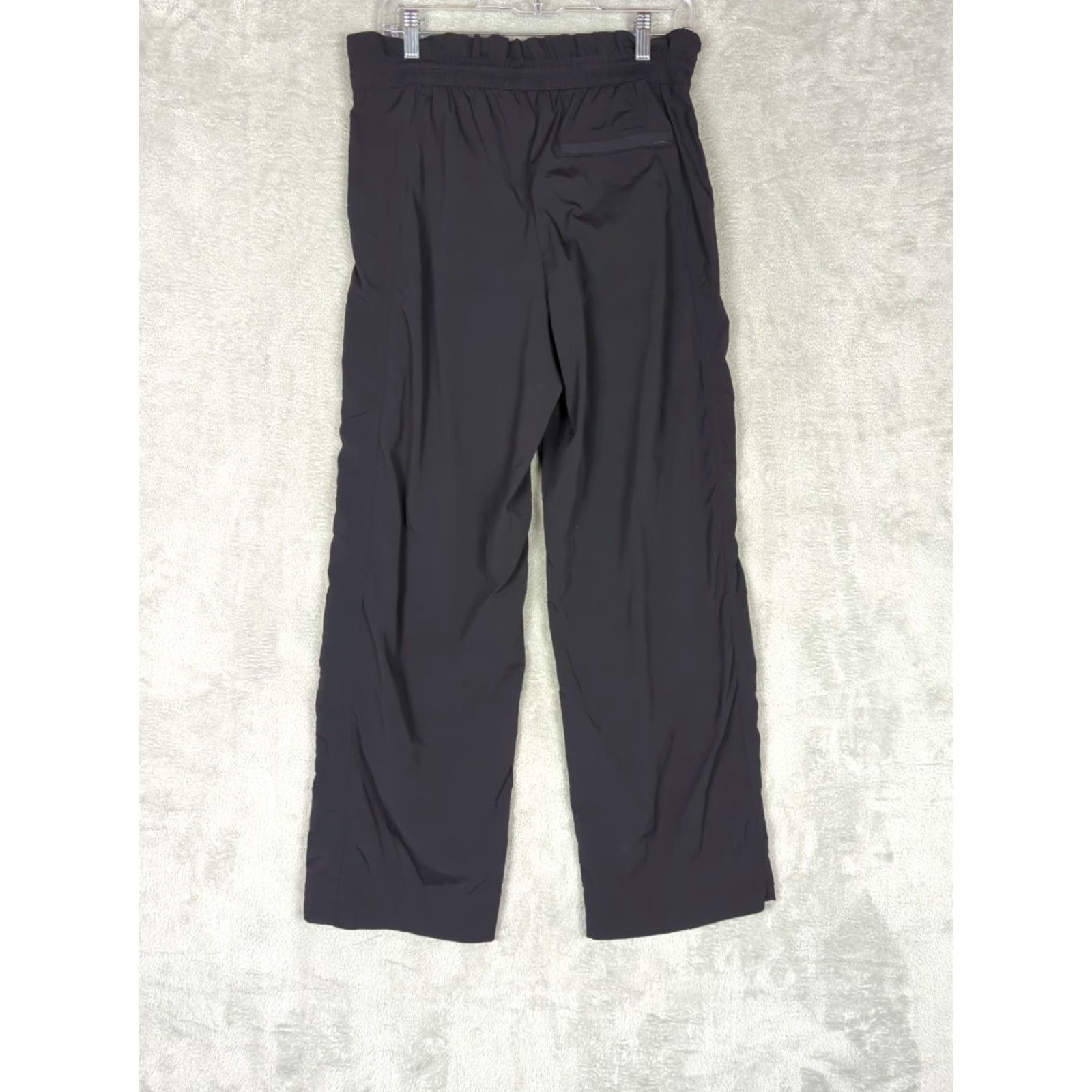 Athleta Athleta Trekkie High Rise Parachute Pants Women Size 6 Black Narrow/Wide-Leg Pull On Pockets Athleisure Outdoor Sports Size 28" / US 6 / IT 42 - 2 Thumbnail