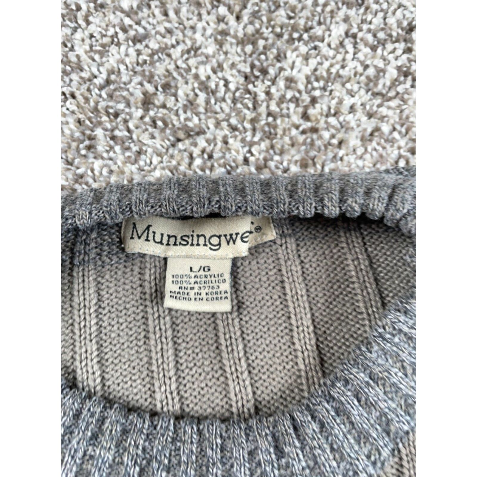 Vintage VINTAGE MunsingWear Chunky-Knit Striped Sweater Adult Large Gray Beige Mens Size US L / EU 52-54 / 3 - 4 Thumbnail