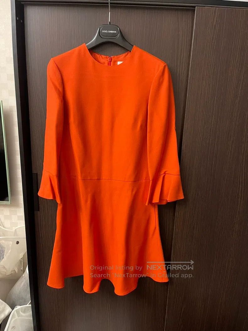 Valentino Valentino dress Size M / US 6-8 / IT 42-44 - 1 Thumbnail