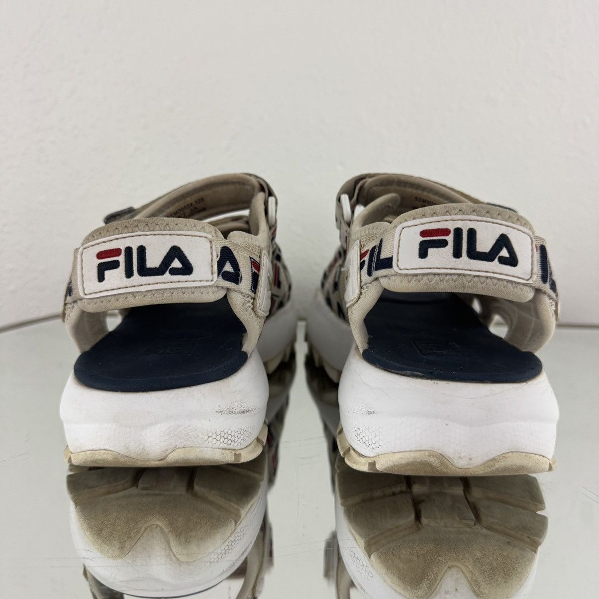 Fila FILA White Red Navy Logo Disruptor Chunky Platform Sandals Size US 7 / IT 37 - 4 Thumbnail