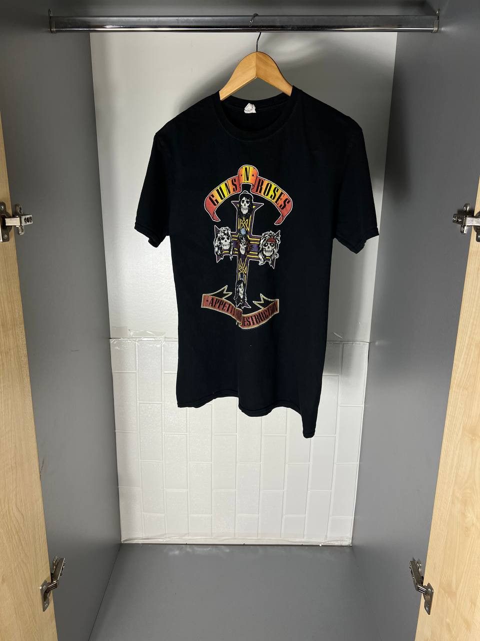 Band Tees VINTAGE GUNS N ROSES TOUR ROCK T-SHIRT METAL PUNK Y2K 90s Size US L / EU 52-54 / 3 - 2 Thumbnail