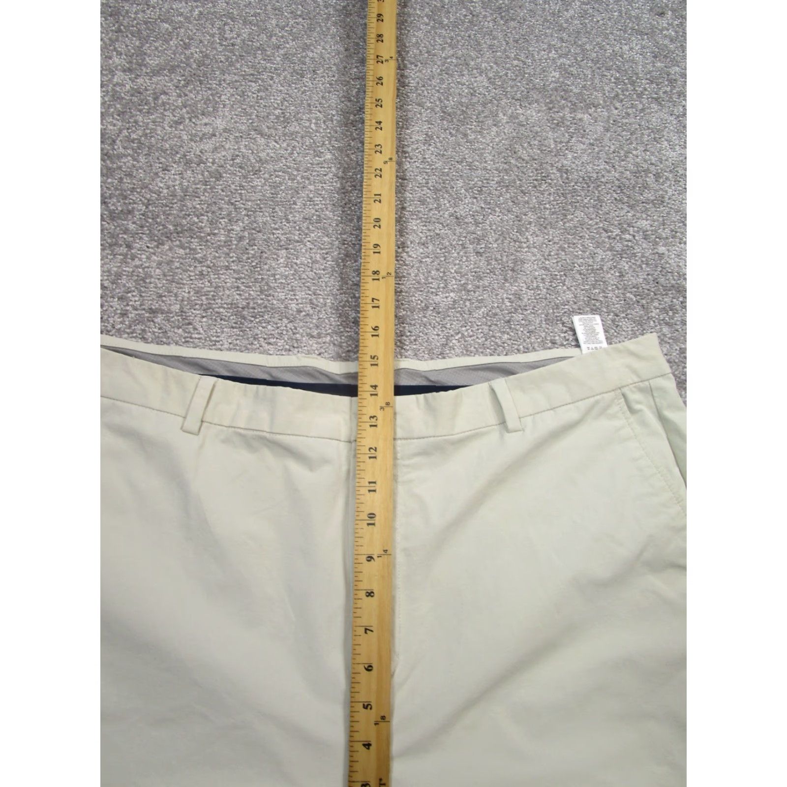 Vineyard Vines Vineyard Vines Shorts Mens 42 On The Go Beige Cotton Nylon Blend 8" Beig e Chino Casual Travel Workwear Men Size US 42 / EU 58 - 6 Thumbnail