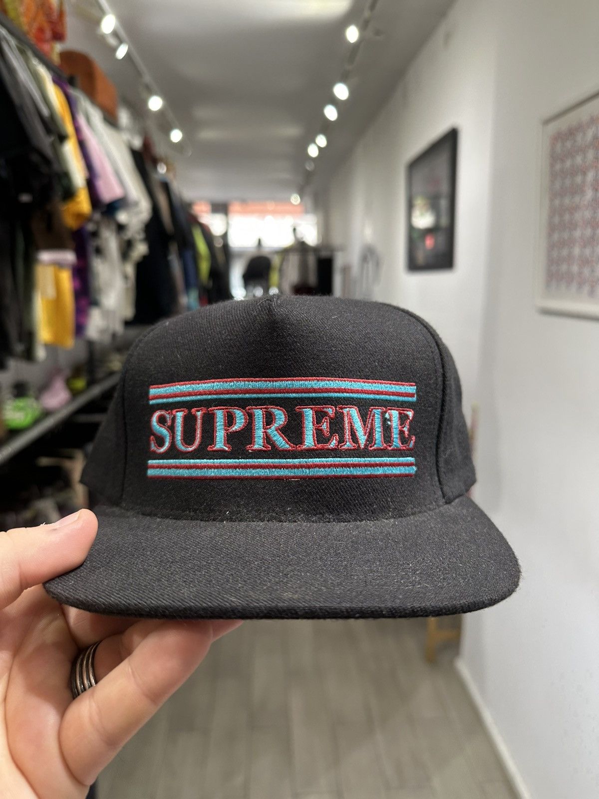 Supreme Supreme Striped 5 Panel Black F/W 2016 Snapback Size ONE SIZE - 1 Thumbnail