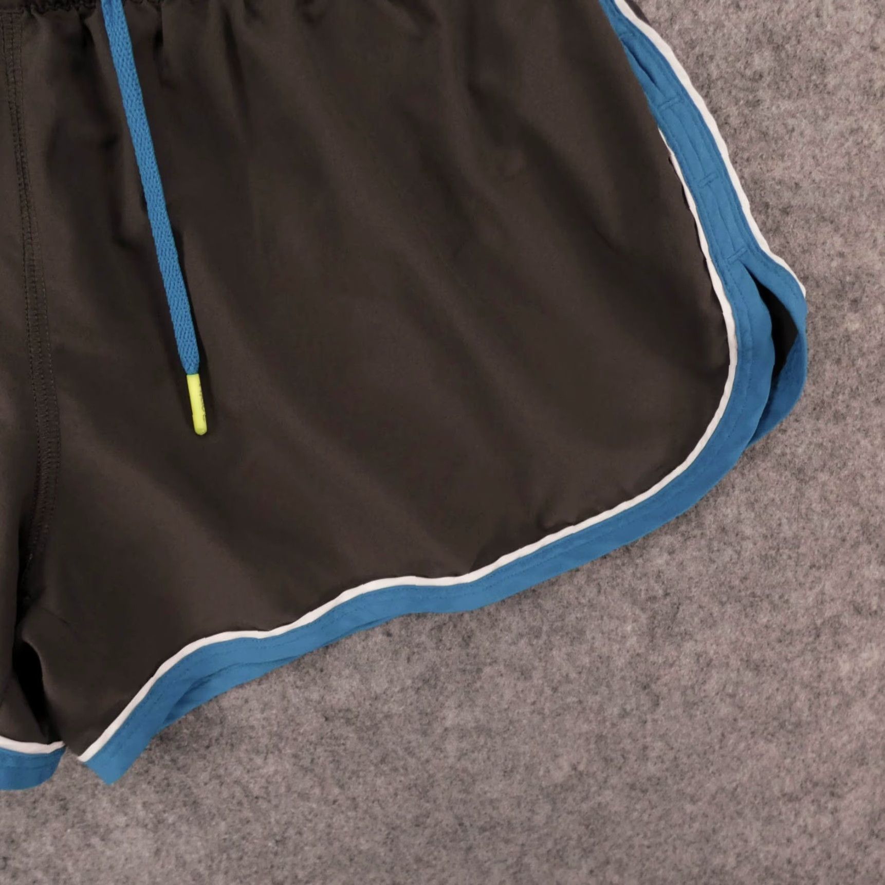 Under Armour Under Armour Shorts Womens Medium Athletic Gray Blue w Drawstring Lined 3 Inseam Regular Slim Semi-Fitted Size 30" / US 8 / IT 44 - 4 Thumbnail