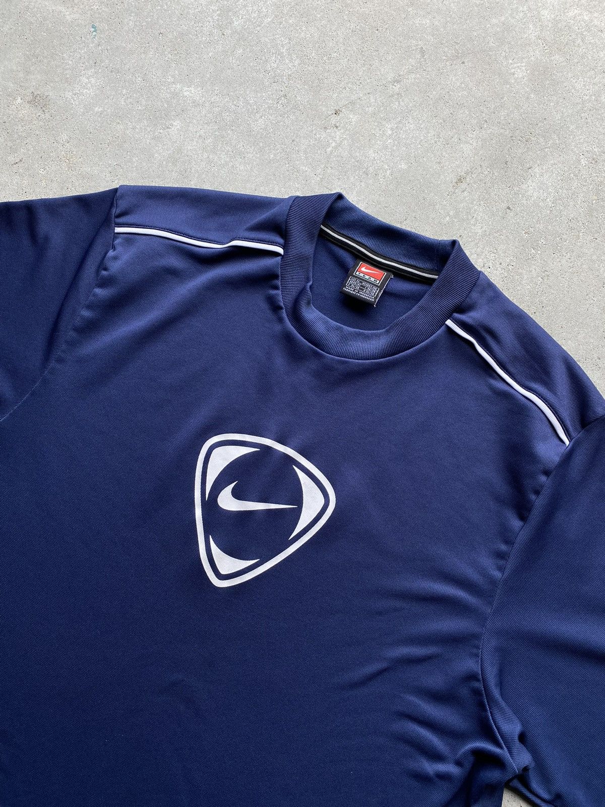 Nike × Vintage vintage Y2K NIKE TEAM Center Swoosh Soccer jersey Size US L / EU 52-54 / 3 - 8 Thumbnail