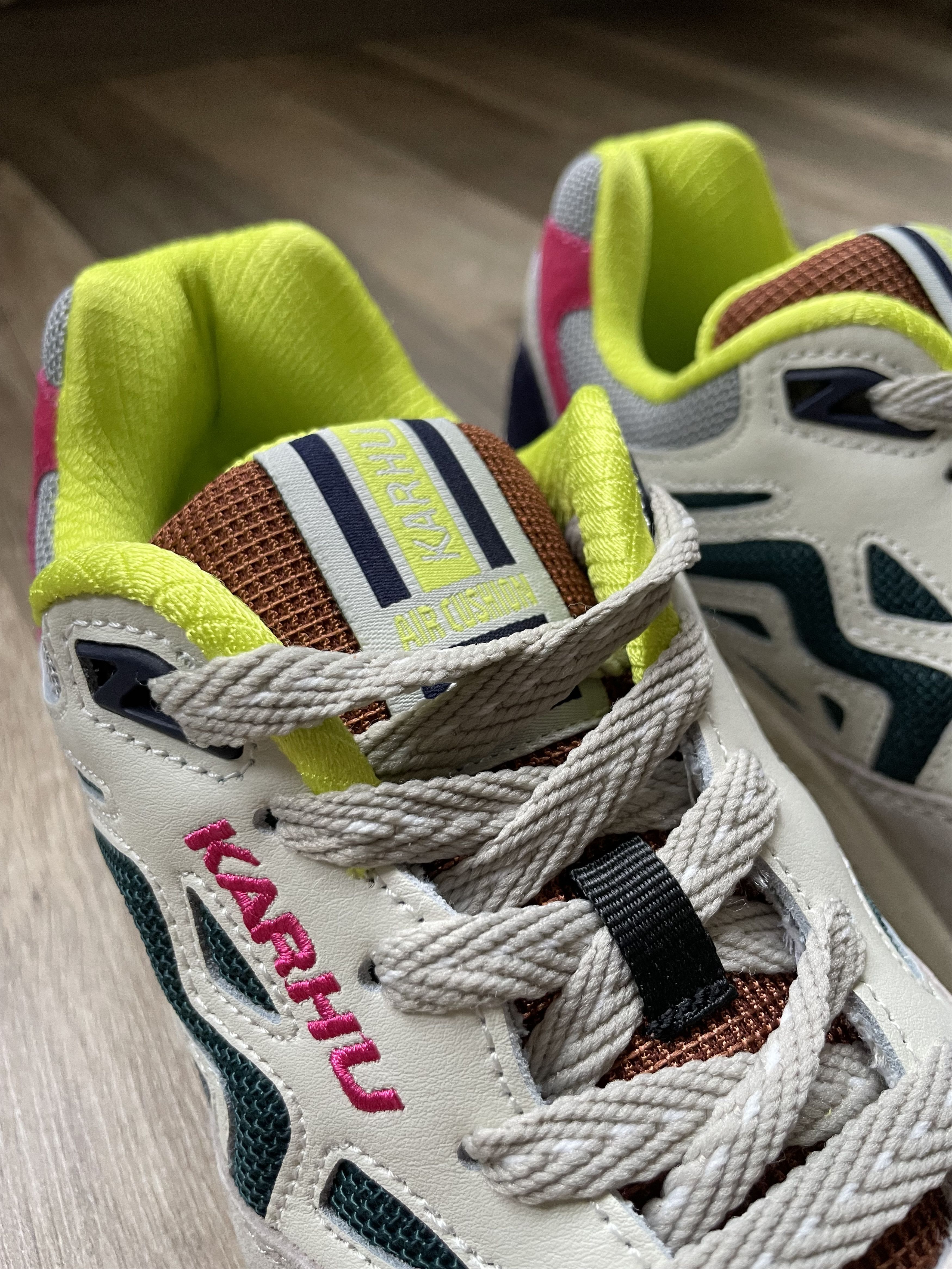 Karhu Karhu Legacy 96 'Flow State' Size US 8 / EU 41 - 14 Thumbnail