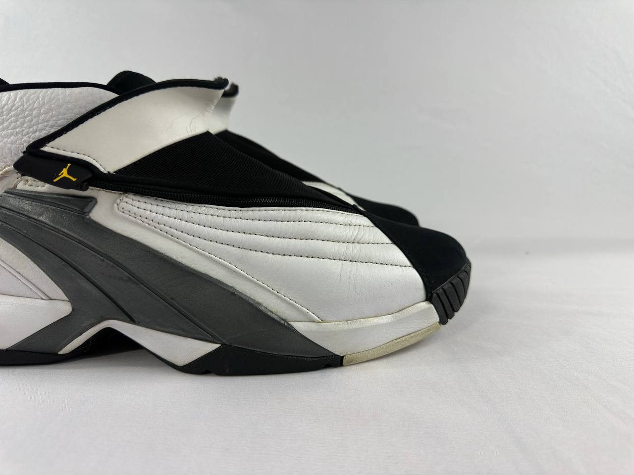 Nike Nike Air Jordan Jumpman Swift 'White Black' AT2555-100 Size US 12 / EU 45 - 3 Thumbnail