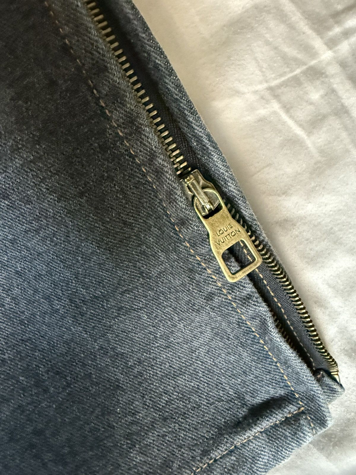 Louis Vuitton Louis Vuitton Flower Denim Pants Size US 36 / EU 52 - 10 Thumbnail