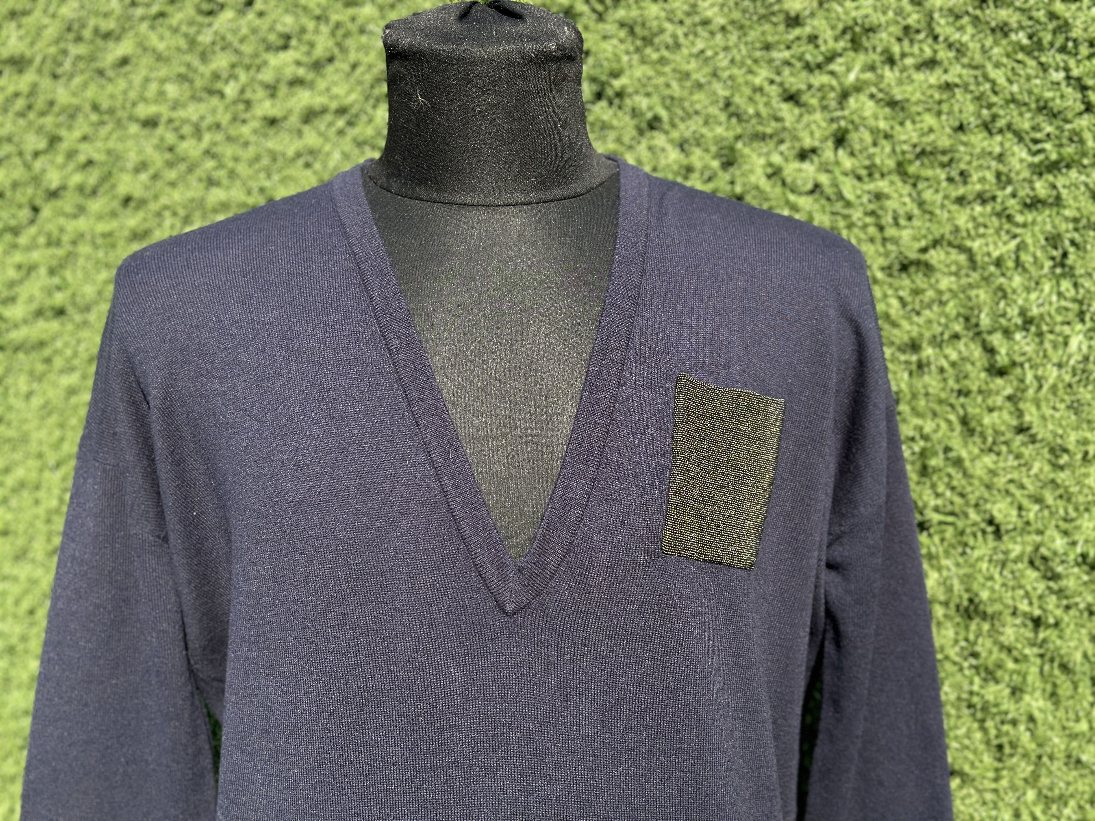 Brunello Cucinelli Brunello Cucinelli Cashmere Wool Silk Low V-Neck Sweater M Size M / US 6-8 / IT 42-44 - 9 Thumbnail