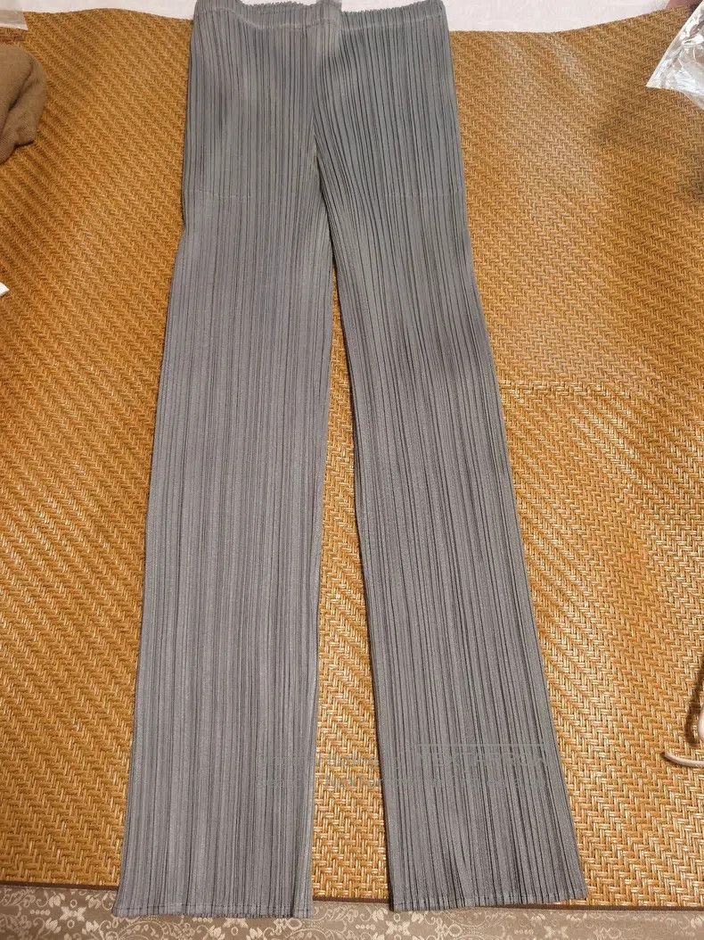 Issey Miyake Issey Miyake Gray Pants Size 26" / US 2 / IT 38 - 1 Thumbnail