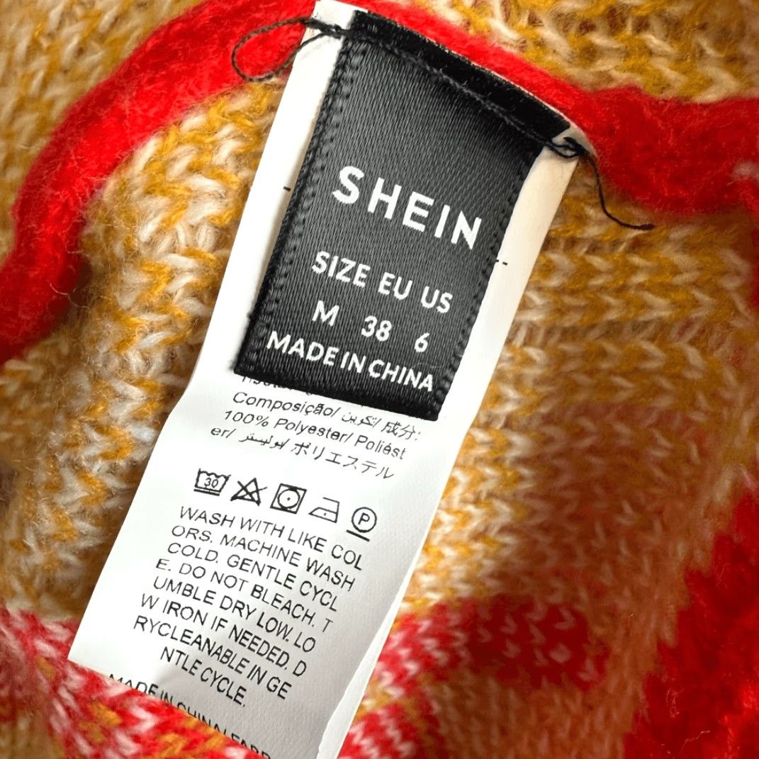 Shein SHEIN Cardigan Sweatshirt Gingerbread Man Button Front Red Tan Womens Medium M Red Cardigan Sweater Menus Mens Womens Size M / US 6-8 / IT 42-44 - 5 Thumbnail