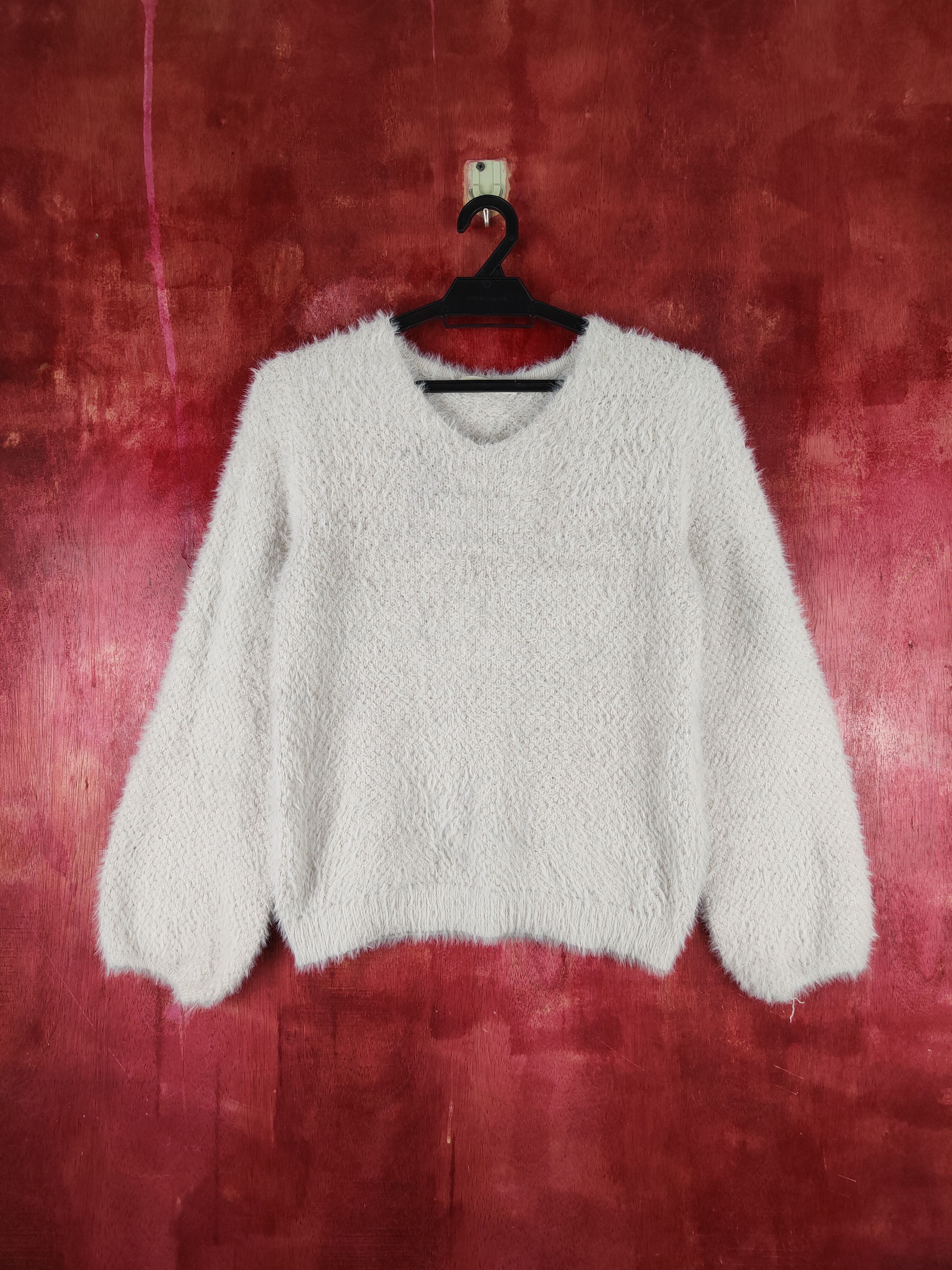 Homespun Knitwear Chip Clip Sweet Ivory Fur Mohair Knitwear #S1267 Size XS / US 0-2 / IT 36-38 - 1 Thumbnail