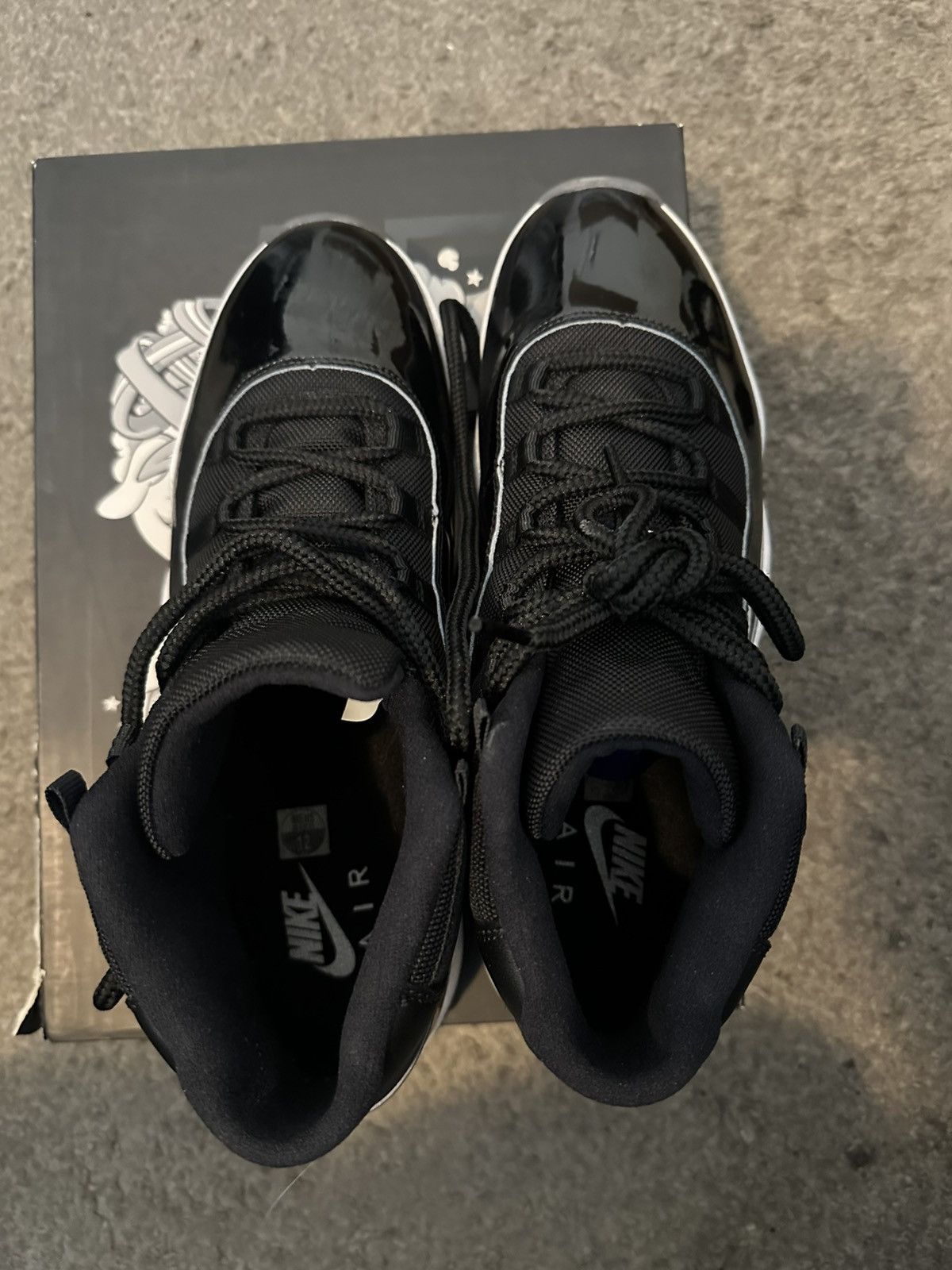Jordan Brand Space Jams 11’s High 12 Size US 12 / EU 45 - 1 Thumbnail
