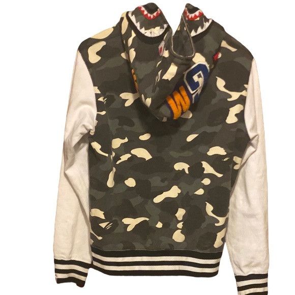 Bape City Camo Shark Hoodie Jacket Size US L / EU 52-54 / 3 - 2 Thumbnail