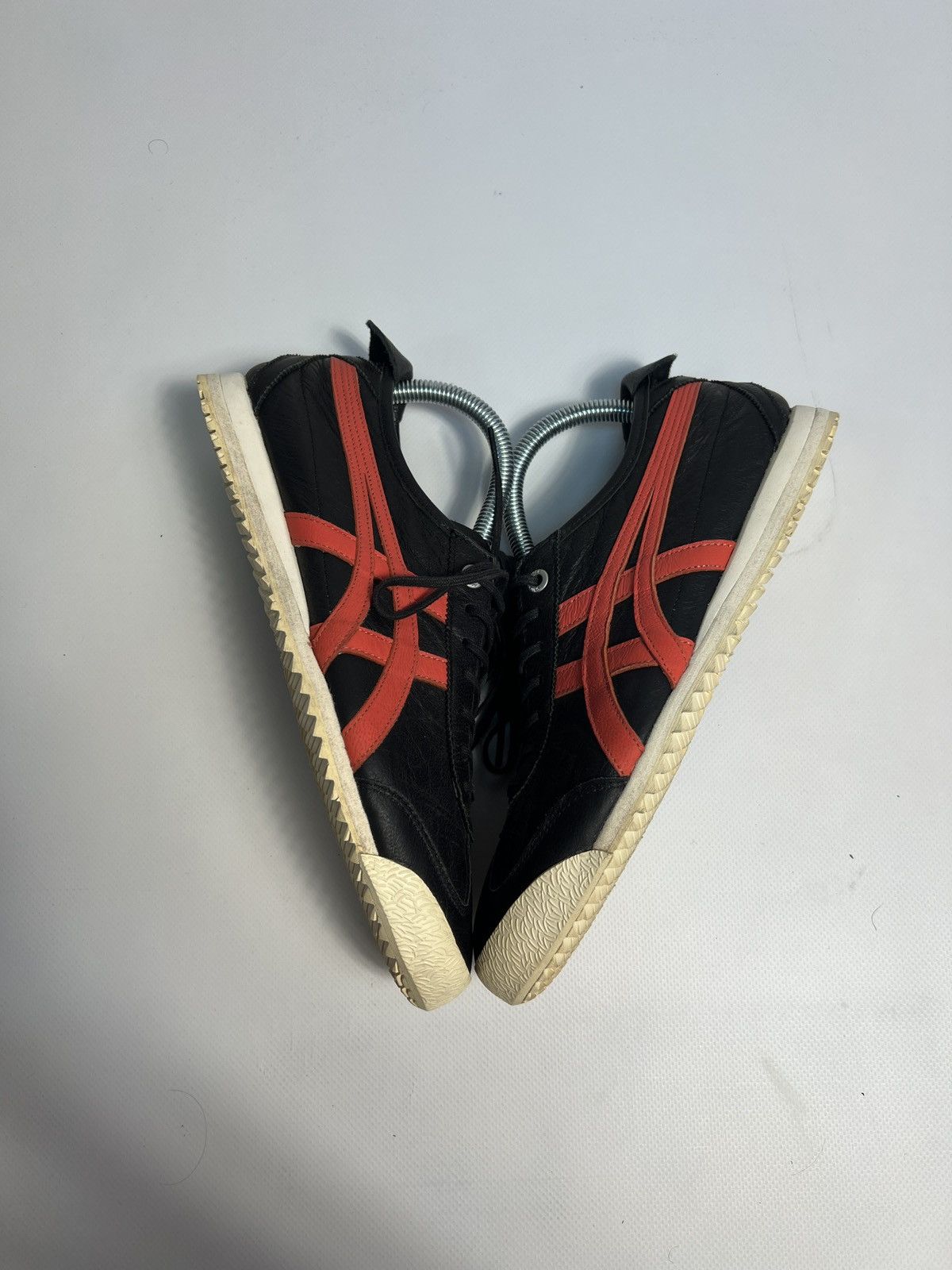Asics × Japanese Brand Asics Tiger Onitsuka Leather Vintage Sneakers 90s Size US 7 / EU 40 - 3 Thumbnail