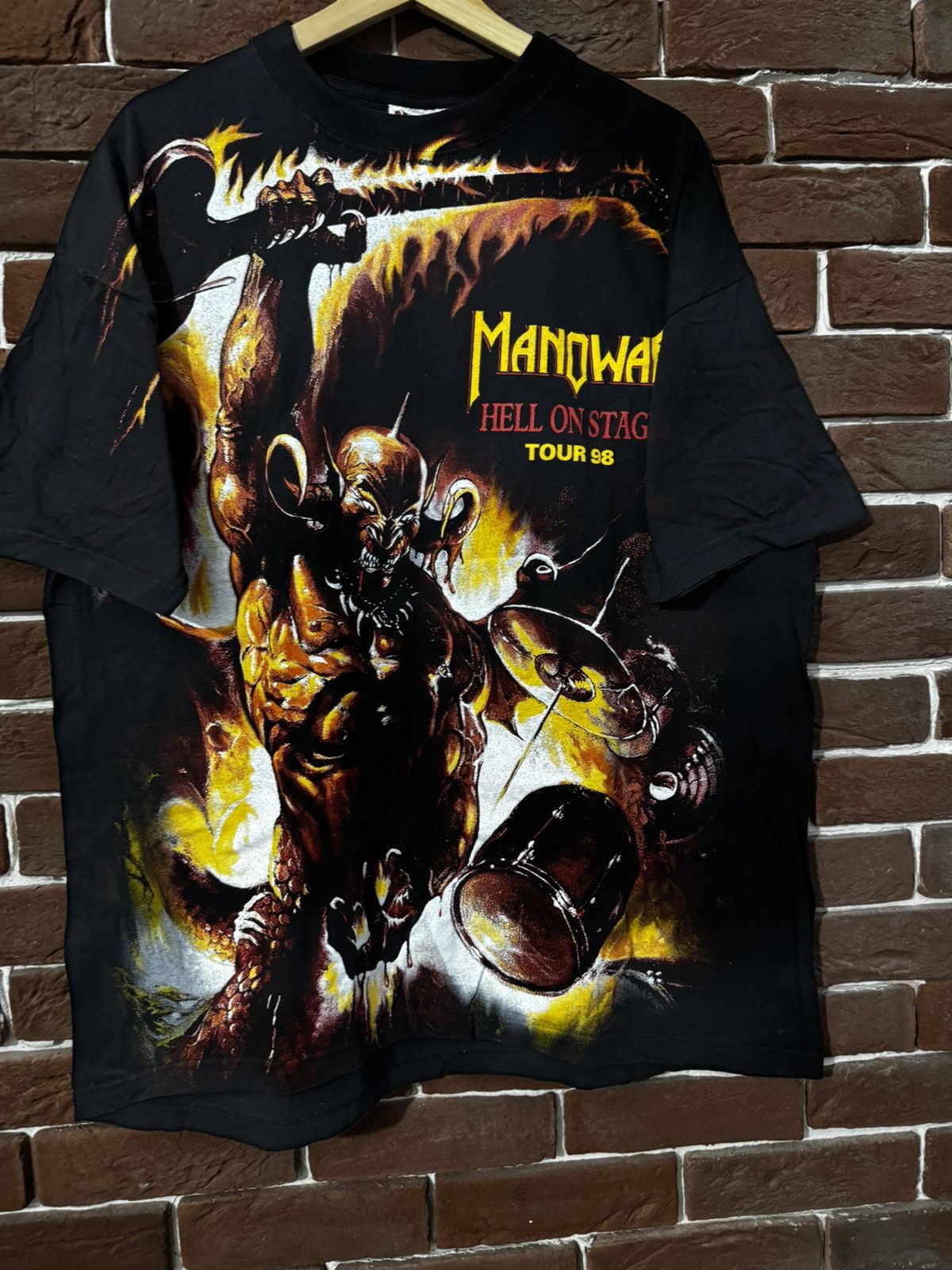Band Tees RARE VINTAGE MANOWAR 90s Hell Stage METAL T-SHIRT BAND GRAIL Size US XL / EU 56 / 4 - 3 Thumbnail
