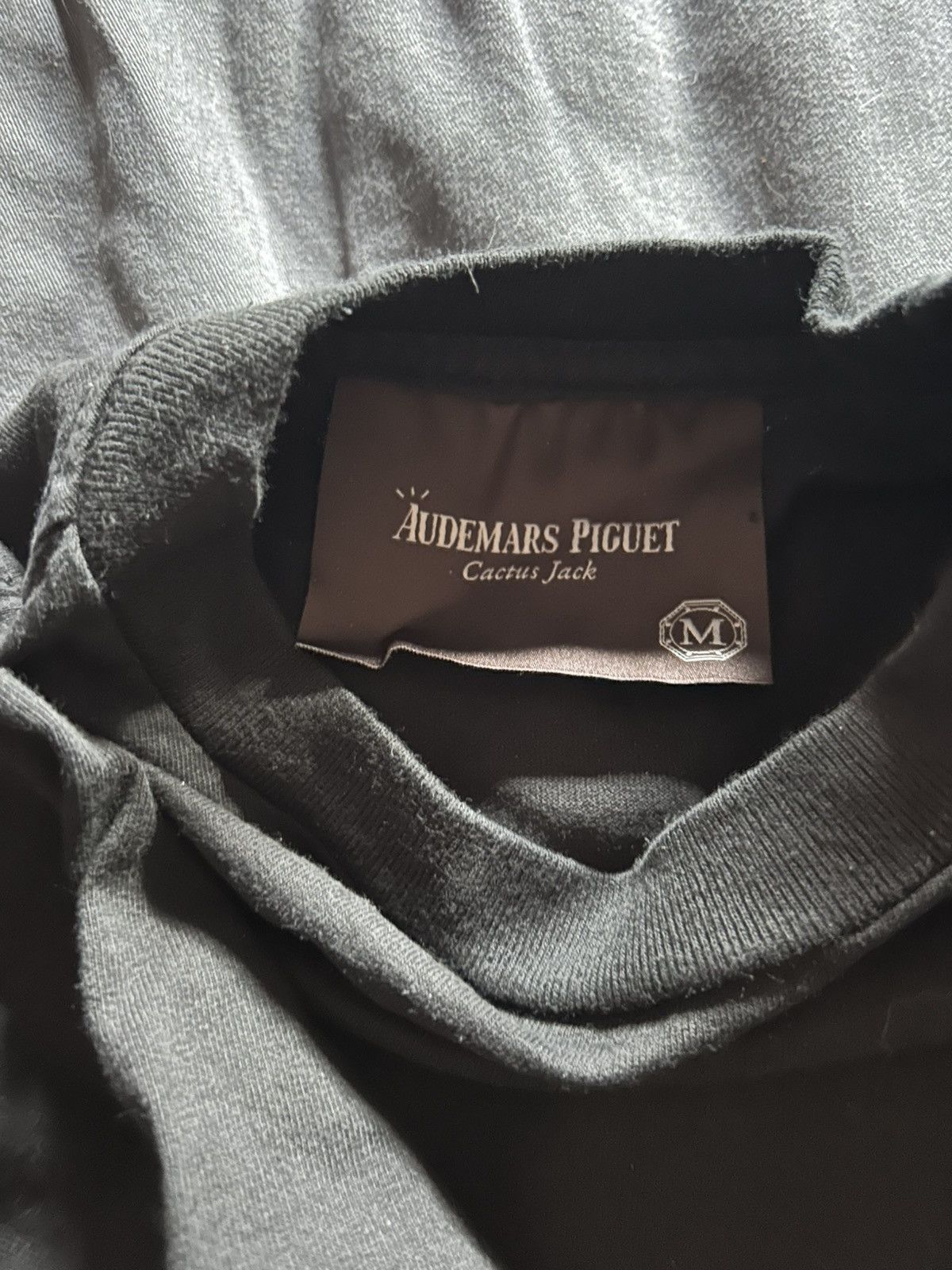 Audemars Piguet × Travis Scott CJ X AP Le Brassus Long Sleeve Tee size Medium brand new Size US M / EU 48-50 / 2 - 6 Thumbnail