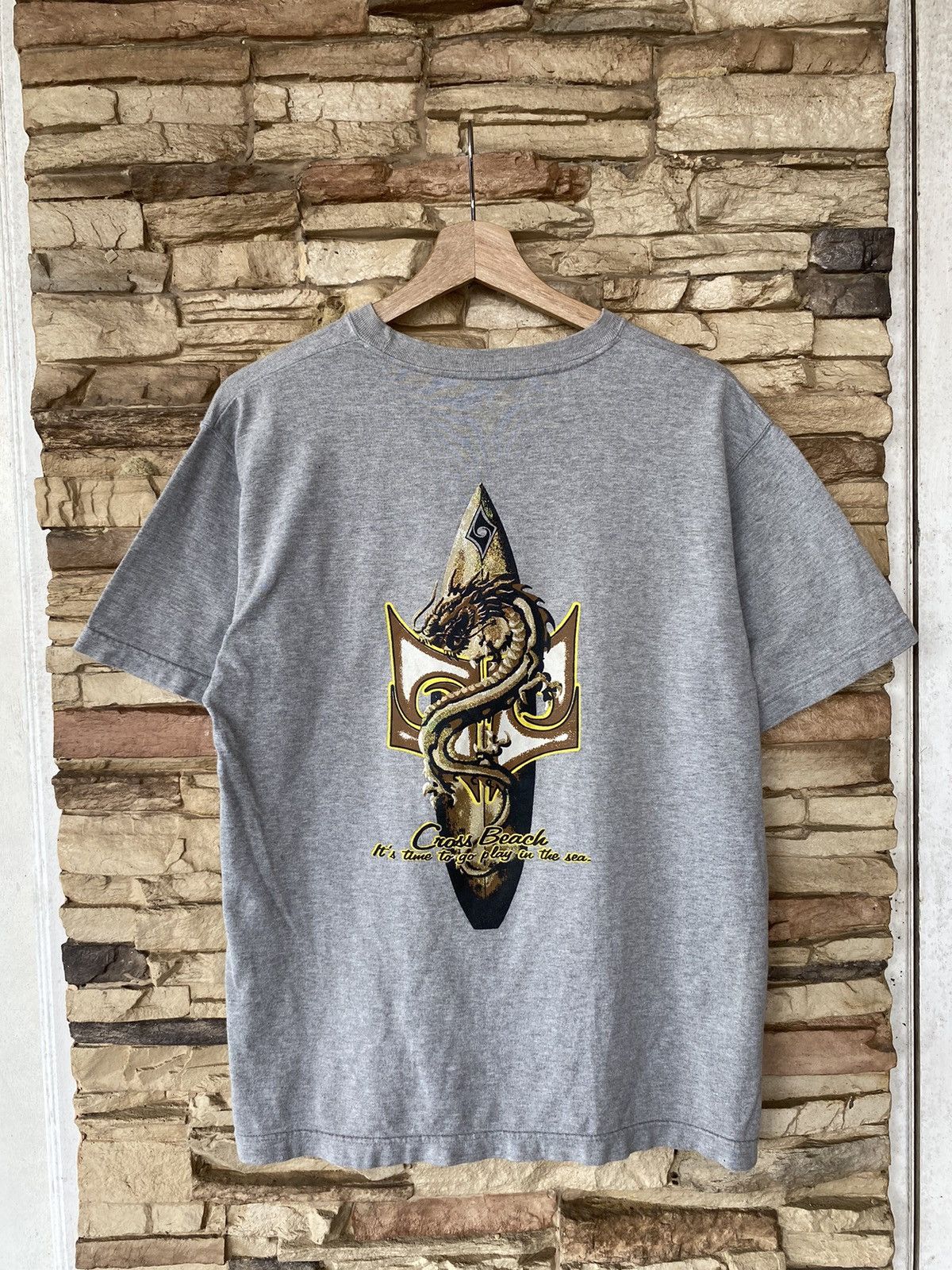 Vintage Vintage Dragon Cross Beach Hawaii Surfing Tees Size US M / EU 48-50 / 2 - 1 Thumbnail