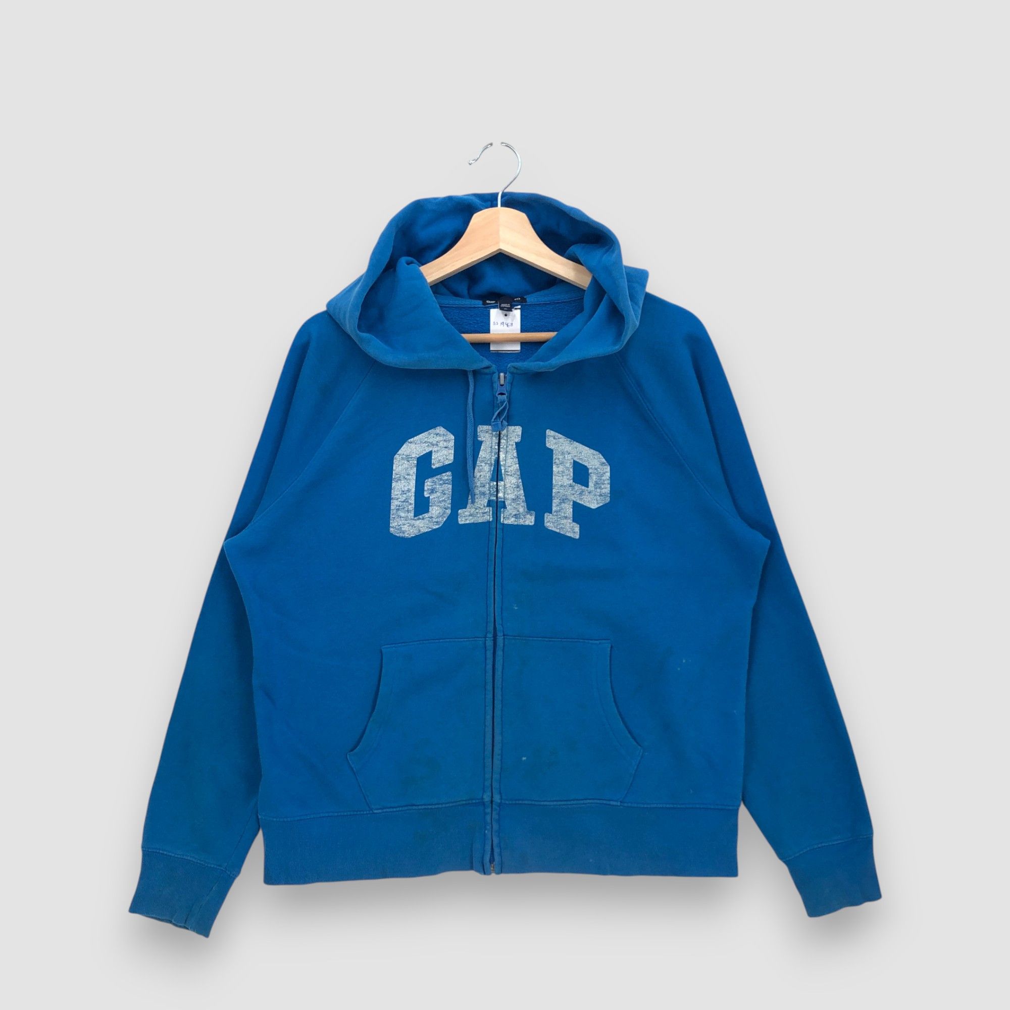 Gap Vintage Y2K Gap Logo Embroidered Hoodie Sweater Sweatshirt Size US L / EU 52-54 / 3 - 1 Thumbnail