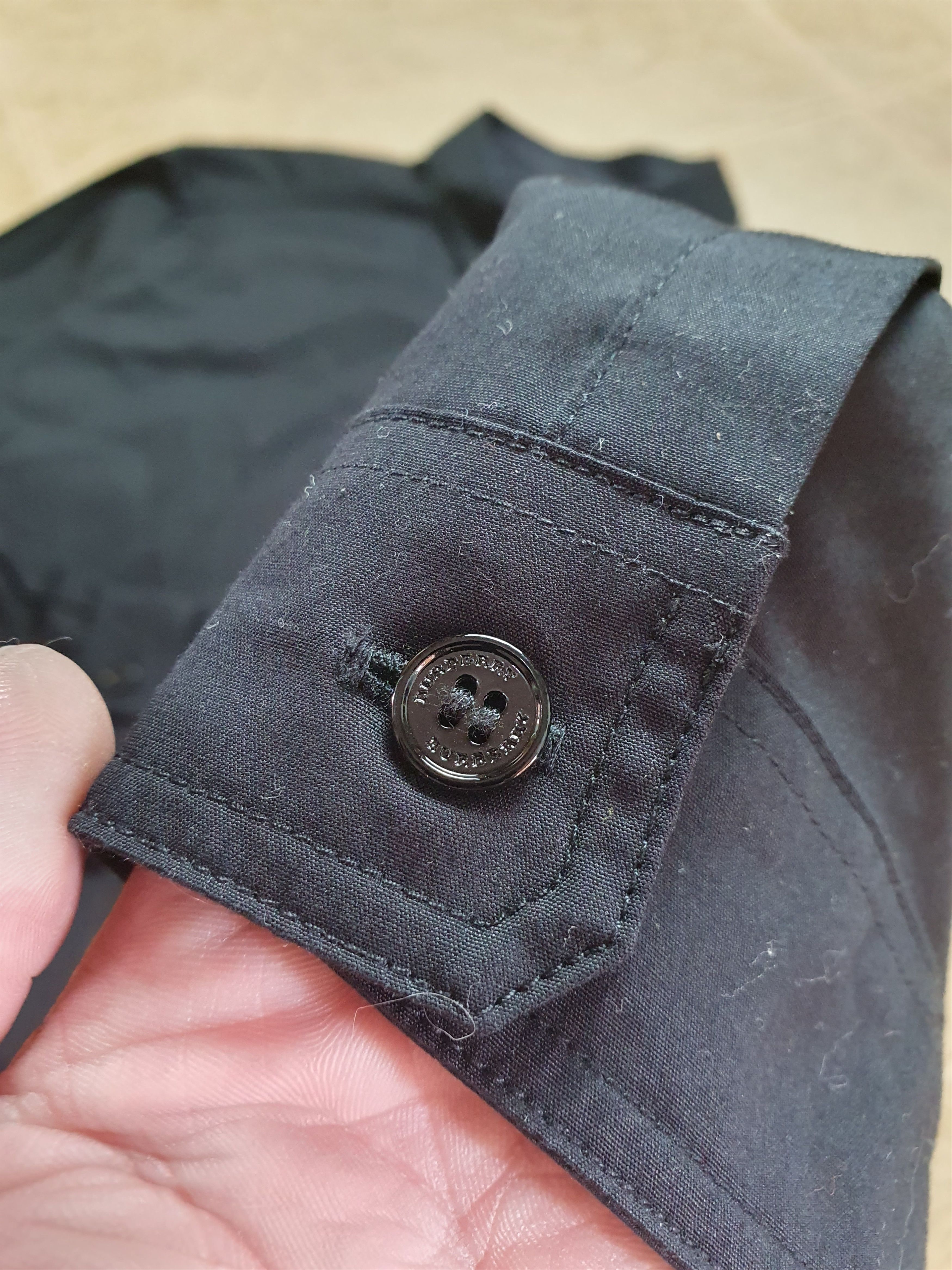 Burberry Vintage Burberry shirt women's Size L Black Luxury Size L / US 10 / IT 46 - 7 Thumbnail