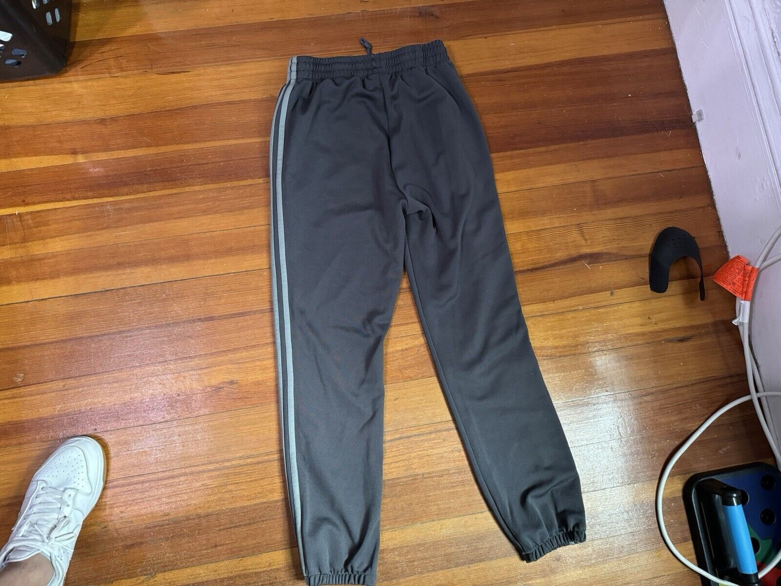 Adidas × Kanye West × Yeezy adidas YEEZY Calabasas Track Pants INK / WOLVES Men's Small Size US 29 - 2 Thumbnail