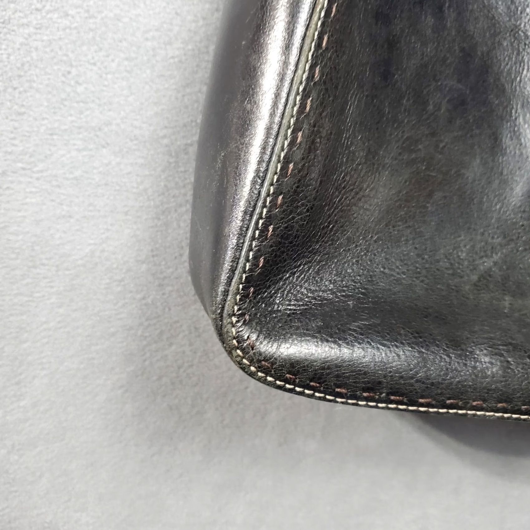 Fossil VINTAGE Fossil Black Leather Bucket Shoulder Bag ZB9097 Size ONE SIZE - 7 Thumbnail