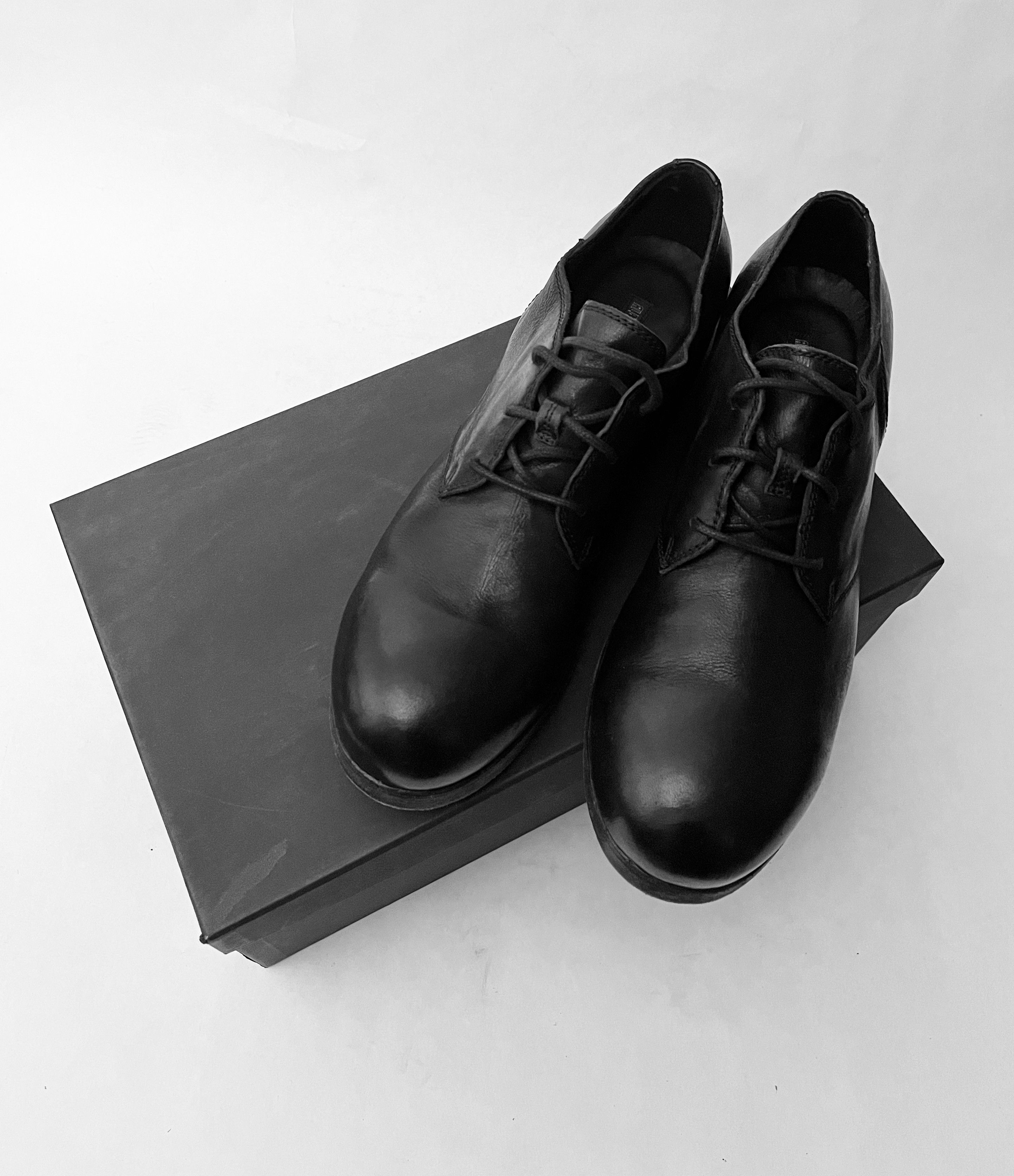 M908- FOLAGHE - BLACK LEATHER SHOES