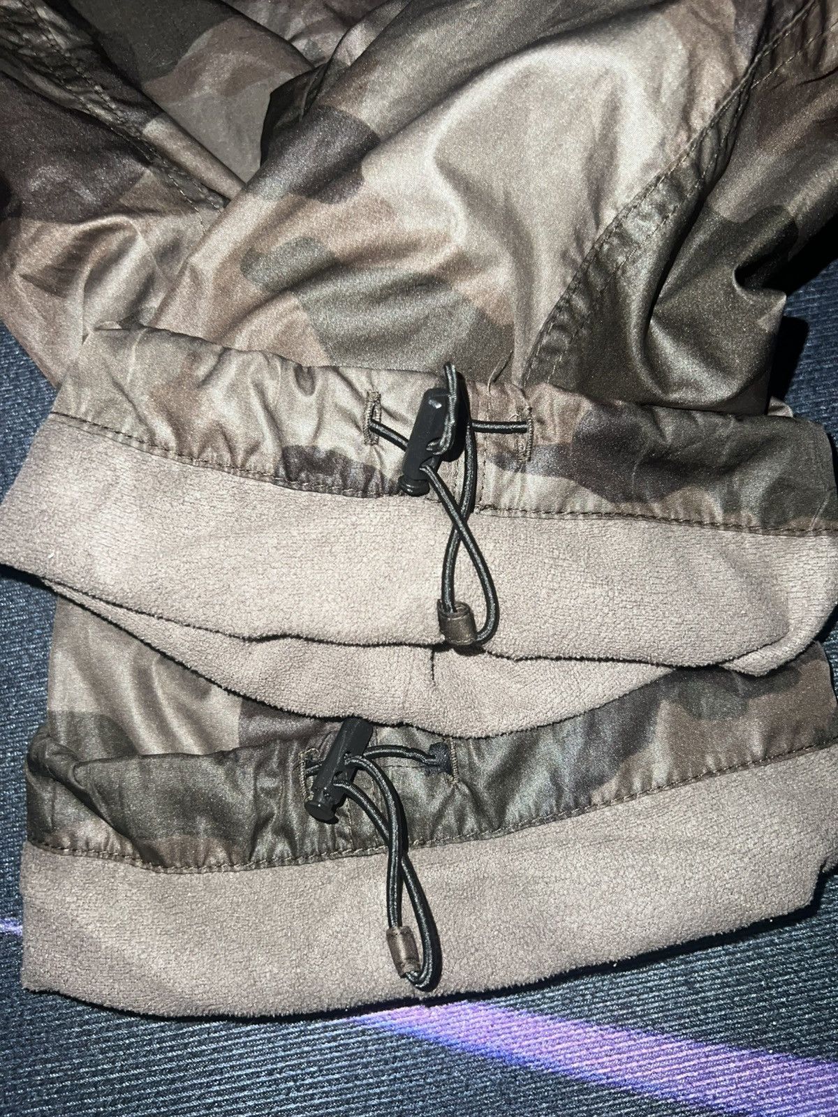 Uniqlo Uniqlo Camouflage Pants Size US 34 / EU 50 - 4 Thumbnail