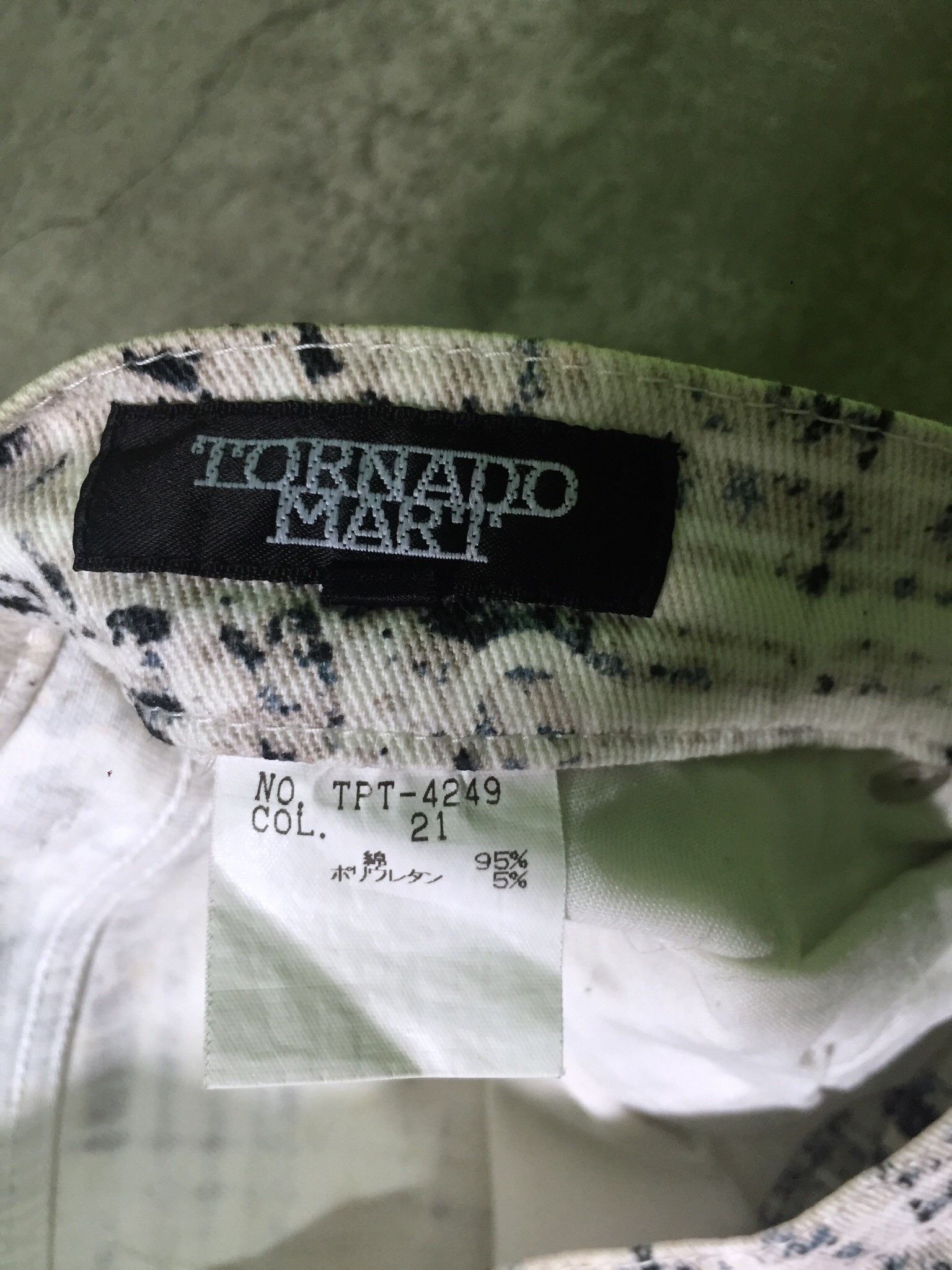 Tornado Mart Tornado Mart Art Printed Fly Button Flare Denim Pants Size US 30 / EU 46 - 7 Thumbnail