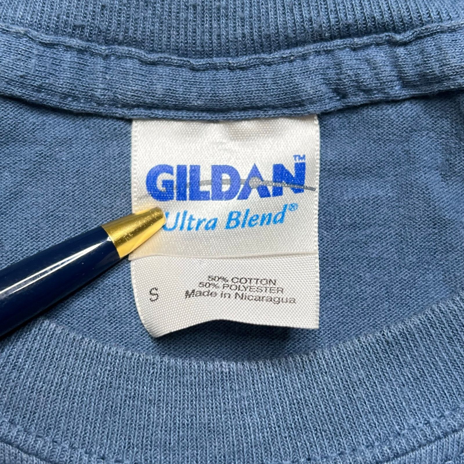 Gildan Hang Loose Hawaii Shaka Hand T Shirt Small Y2K Surf Skater Size US S / EU 44-46 / 1 - 3 Thumbnail