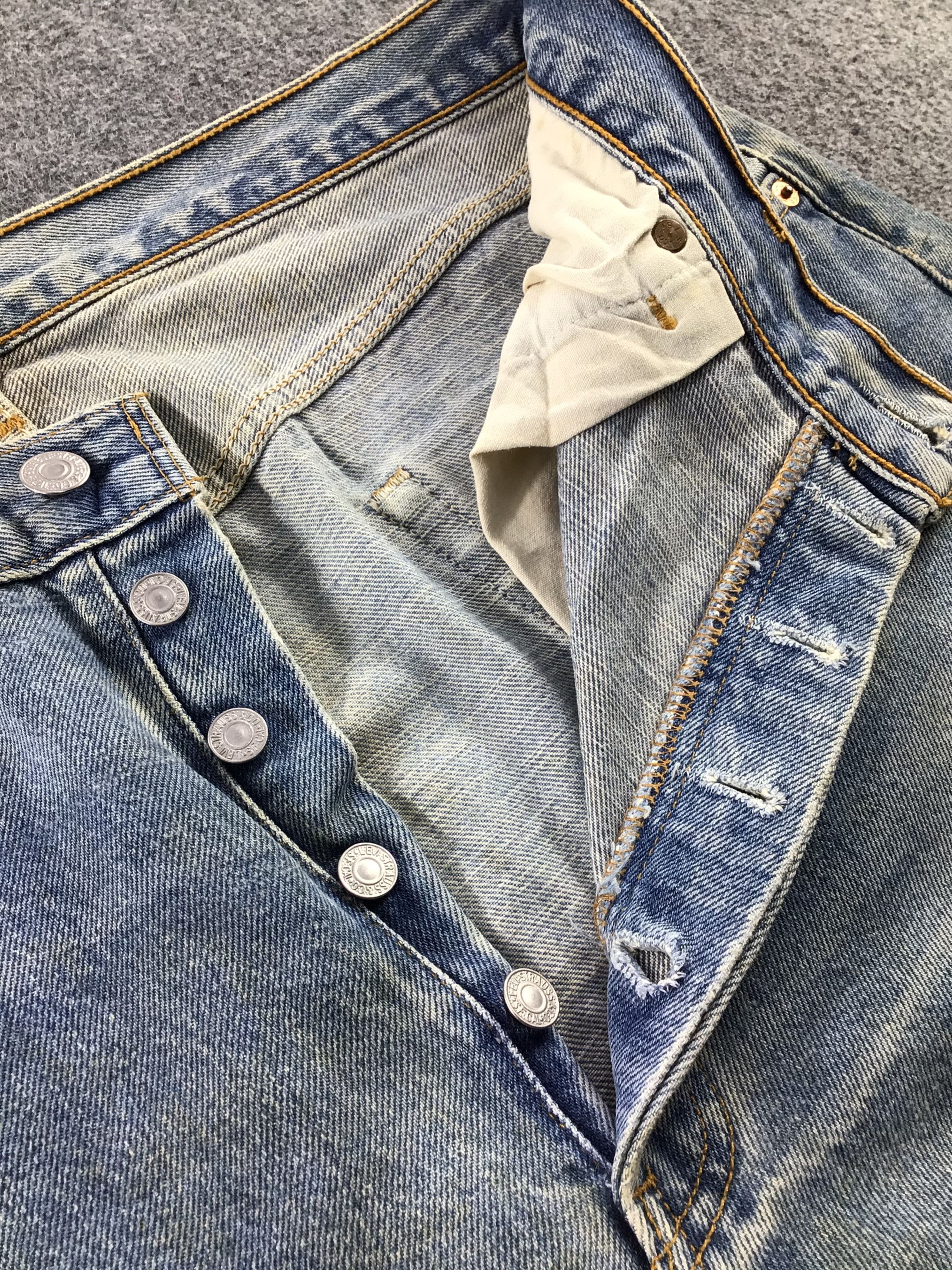 Levi's Vintage 90s Levis 501 Jeans-J681 Size US 35 - 8 Thumbnail