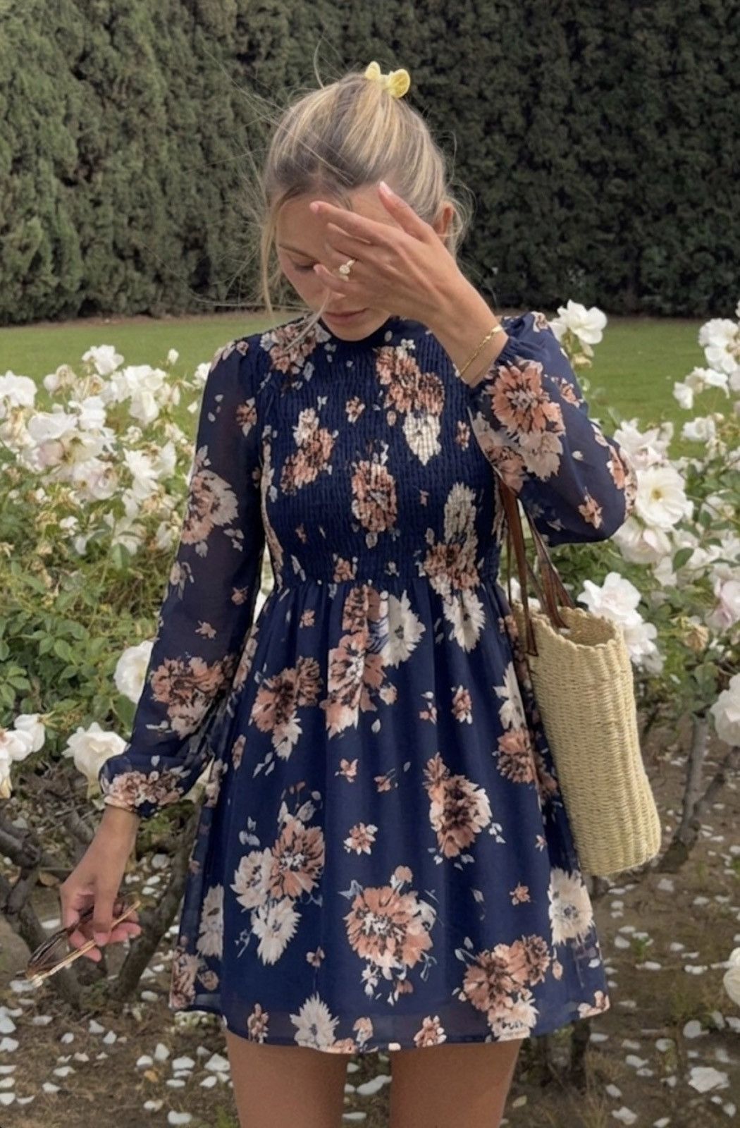Other AS U WISH NAVY FLORAL SMOCKED MINI DRESS Size S / US 4 / IT 40 - 1 Thumbnail