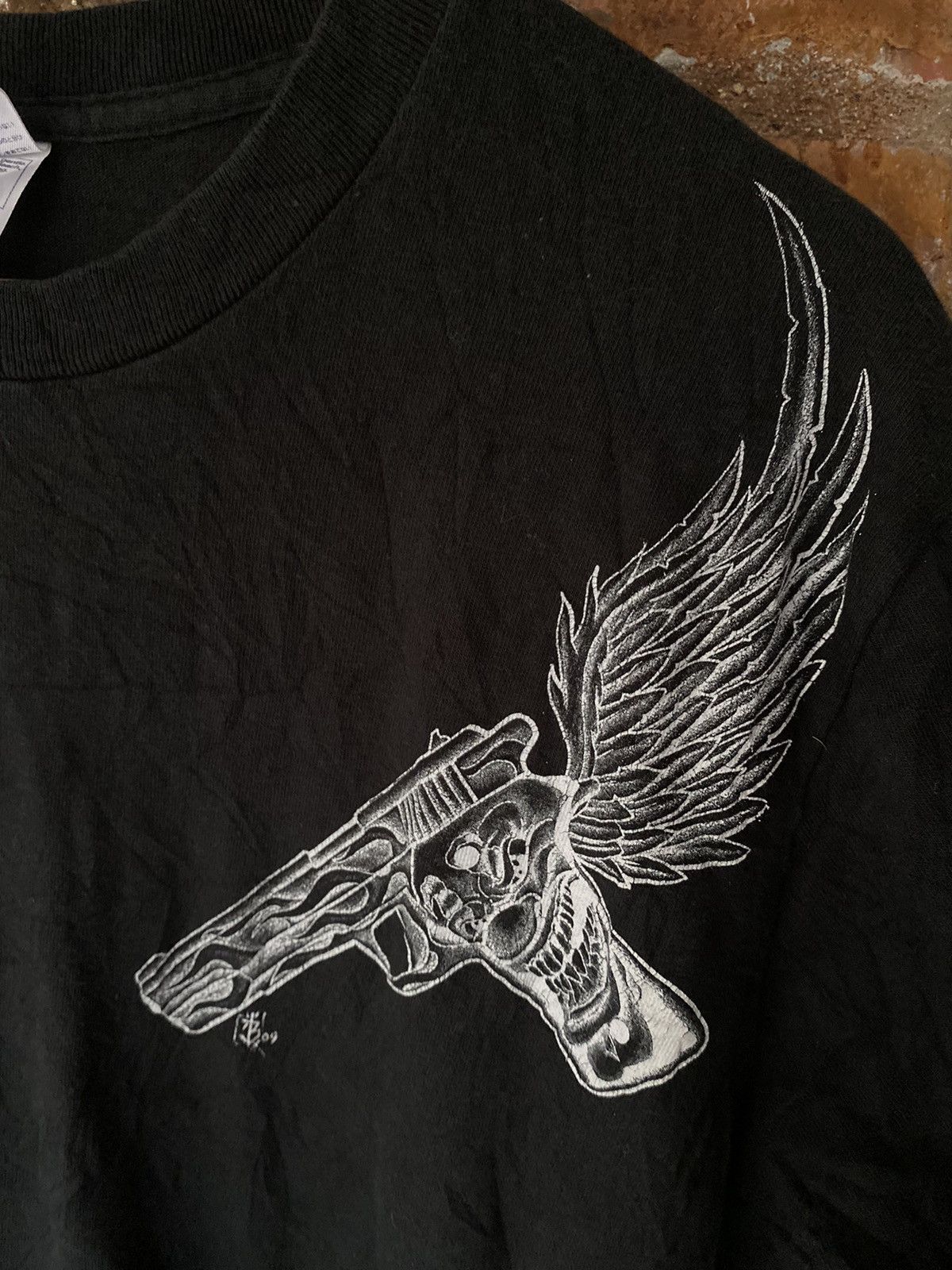 Tornado Mart 🔥2009 Skull Guns Tattoo fire flame art tee Size US M / EU 48-50 / 2 - 4 Thumbnail