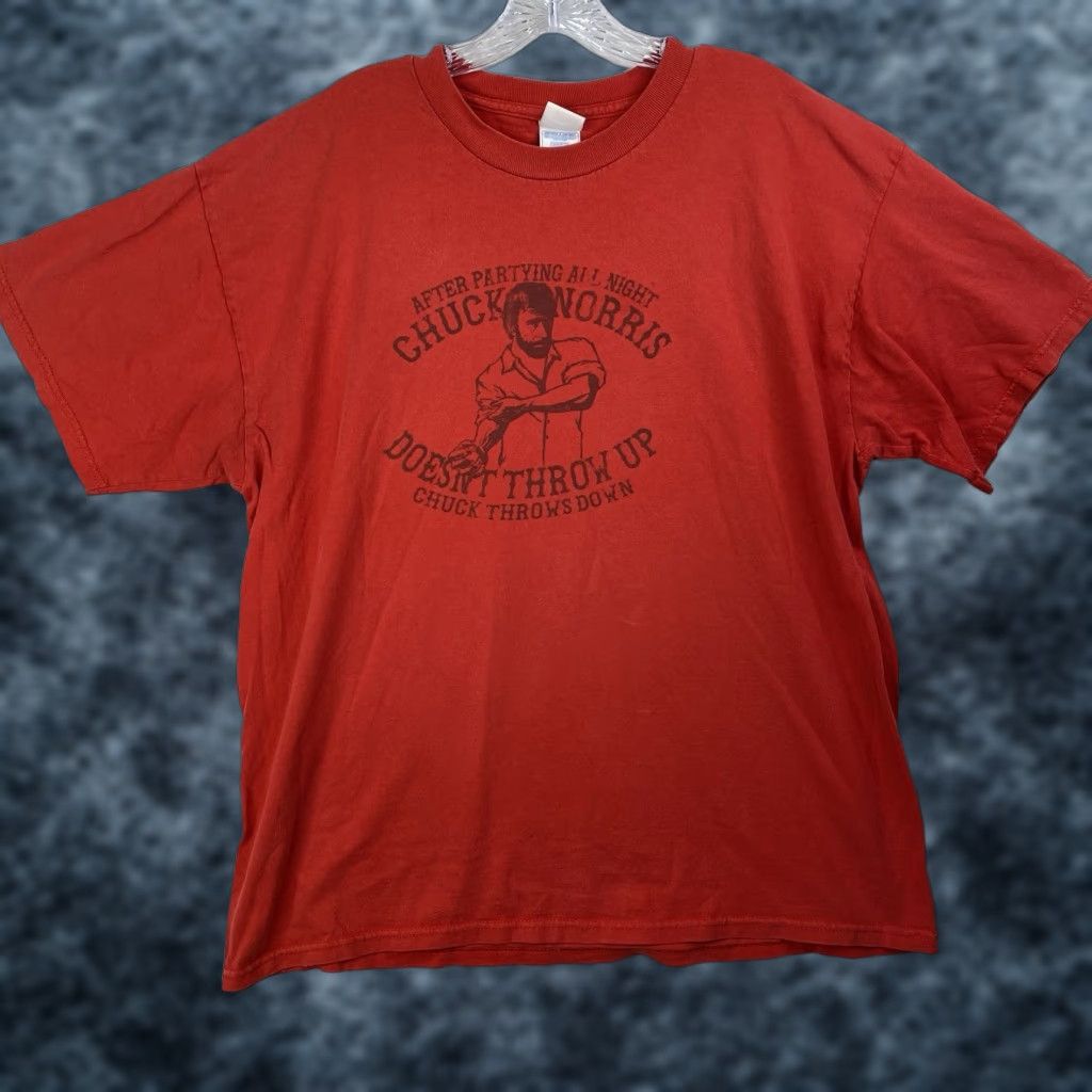 Vintage Chuck Norris Tee Shirt Mens XL Red 90s Crew Neck Short Sleeve Tennessee River T-Shirt Size US XL / EU 56 / 4 - 1 Thumbnail