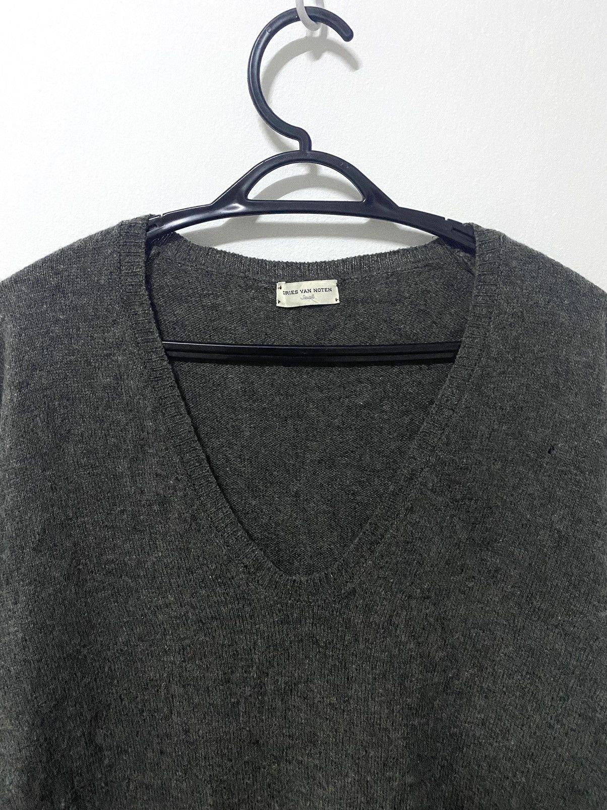 Dries Van Noten Vintage Dries van Noten mohair v-neck sweater Size US S / EU 44-46 / 1 - 2 Thumbnail