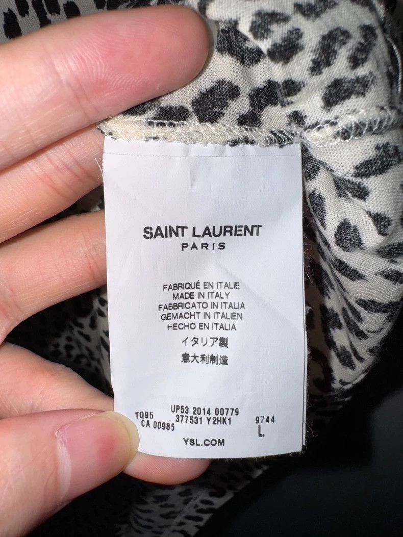Saint Laurent Paris saint Laurent paris15ss full printed white leopard print s Size US L / EU 52-54 / 3 - 6 Thumbnail
