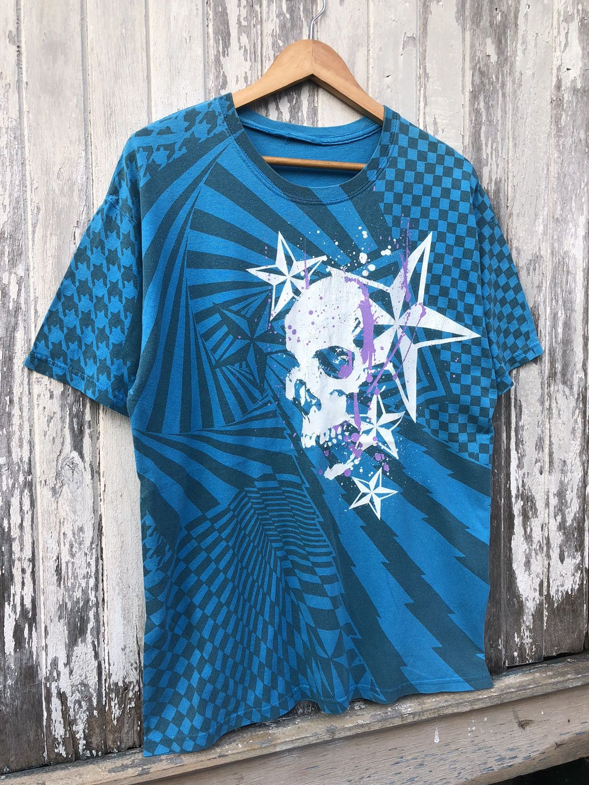 Vintage Vintage Y2K Skull Grunge Graphic Tshirt Size US L / EU 52-54 / 3 - 4 Thumbnail