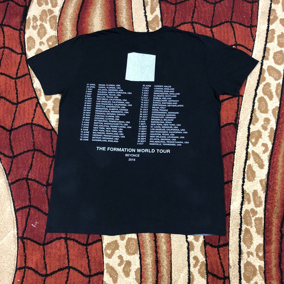 Band Tees Vintage 2016 Beyonce Overprint Tour T Shirt Size US L / EU 52-54 / 3 - 3 Thumbnail