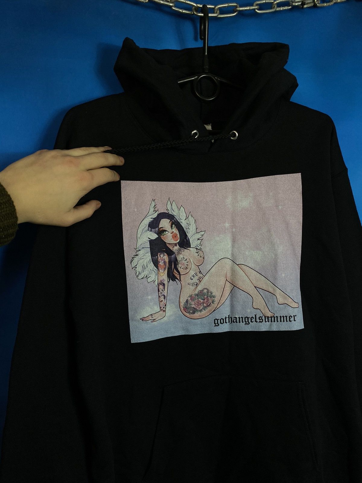 Hanes × Vintage Porn Hub Actress “Goth Angel Summer” hoodie merch Size US M / EU 48-50 / 2 - 4 Thumbnail