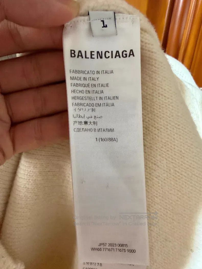 Balenciaga Balenciaga White Sleeve Logo Wool Cardigan Size US S / EU 44-46 / 1 - 4 Thumbnail