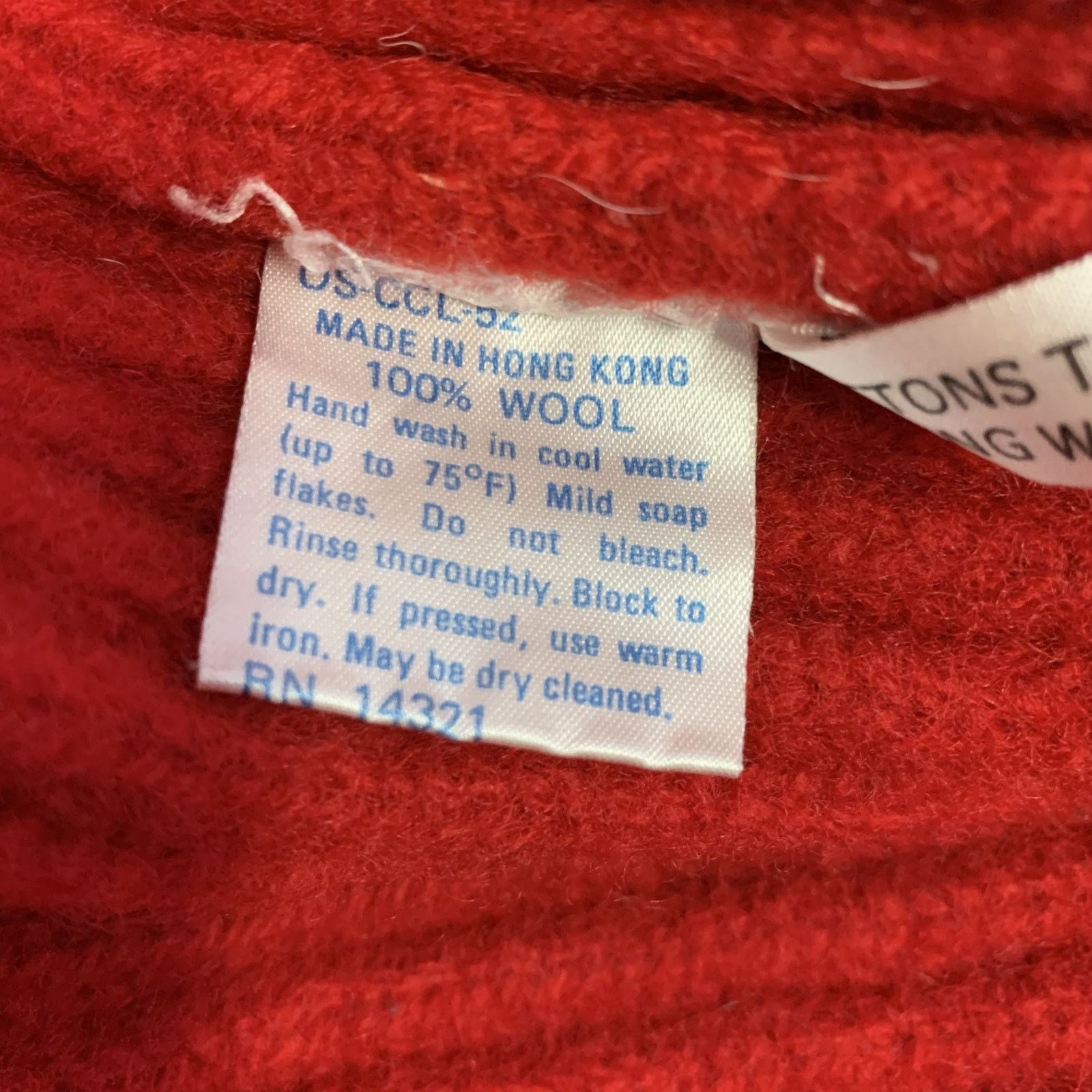 Pringle Of Scotland PRINGLE Size L Red Knit Wool Shawl Cardigan Size US L / EU 52-54 / 3 - 5 Thumbnail