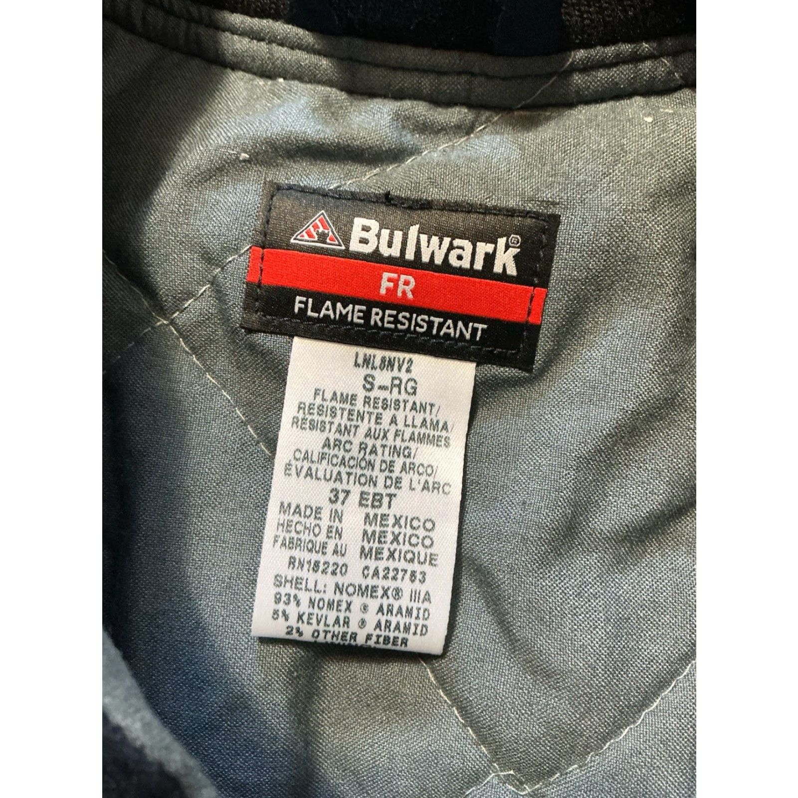 Vintage VINTAGE Bulwark Jacket Nomex IIIA Flame Resistant Chevron Navy Blue Sleeve Liner Size S Mens Blue Jacket Size US S / EU 44-46 / 1 - 4 Thumbnail