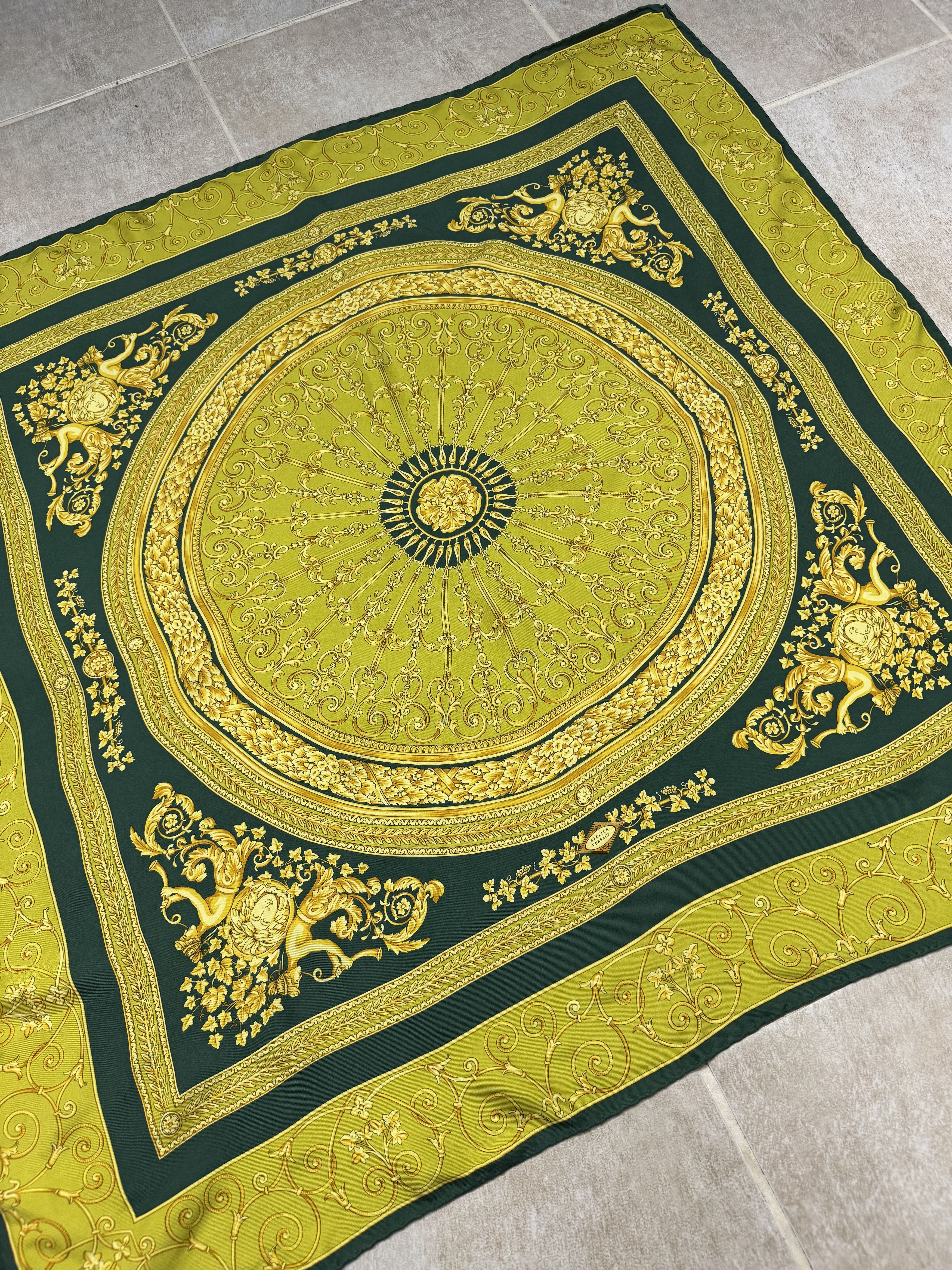 Versace Gianni Versace Early 90s baroque silk scarf Size ONE SIZE - 7 Thumbnail